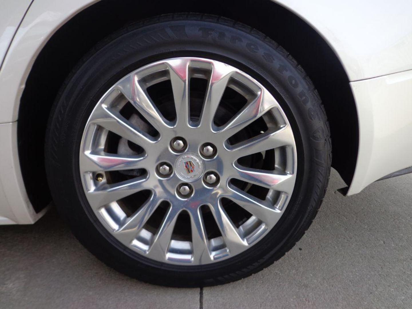 2012 WHITE CADILLAC CTS PREMIUM COLLECTION (1G6DS5E34C0) with an 3.6L engine, Automatic transmission, located at 6610 L St., Omaha, NE, 68117, (402) 731-7800, 41.212872, -96.014702 - SHARP LOW MILE CTS AWD LOADED WITH NAV, BACKUP CAM, HEATED/COOLED SEATS, SUNROOF AND NEWER TIRES! *****We have found that most customers do the majority of their shopping online before visiting a dealership. For this reason we feel it necessary to have a competitive price on our used vehicles - Photo#10