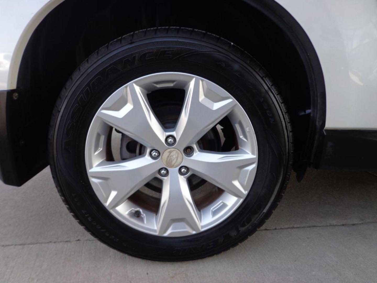 2014 WHITE SUBARU FORESTER 2.5I TOURING (JF2SJAPC9EH) with an 2.5L engine, Continuously Variable transmission, located at 6610 L St., Omaha, NE, 68117, (402) 731-7800, 41.212872, -96.014702 - TOURING MODEL W/ EYESIGHT, NAV, BACKUP CAM, SUNROOF, NEWER TIRES AND MUCH MORE! *****We have found that most customers do the majority of their shopping online before visiting a dealership. For this reason we feel it necessary to have a competitive price on our used vehicles right up front. W - Photo#9