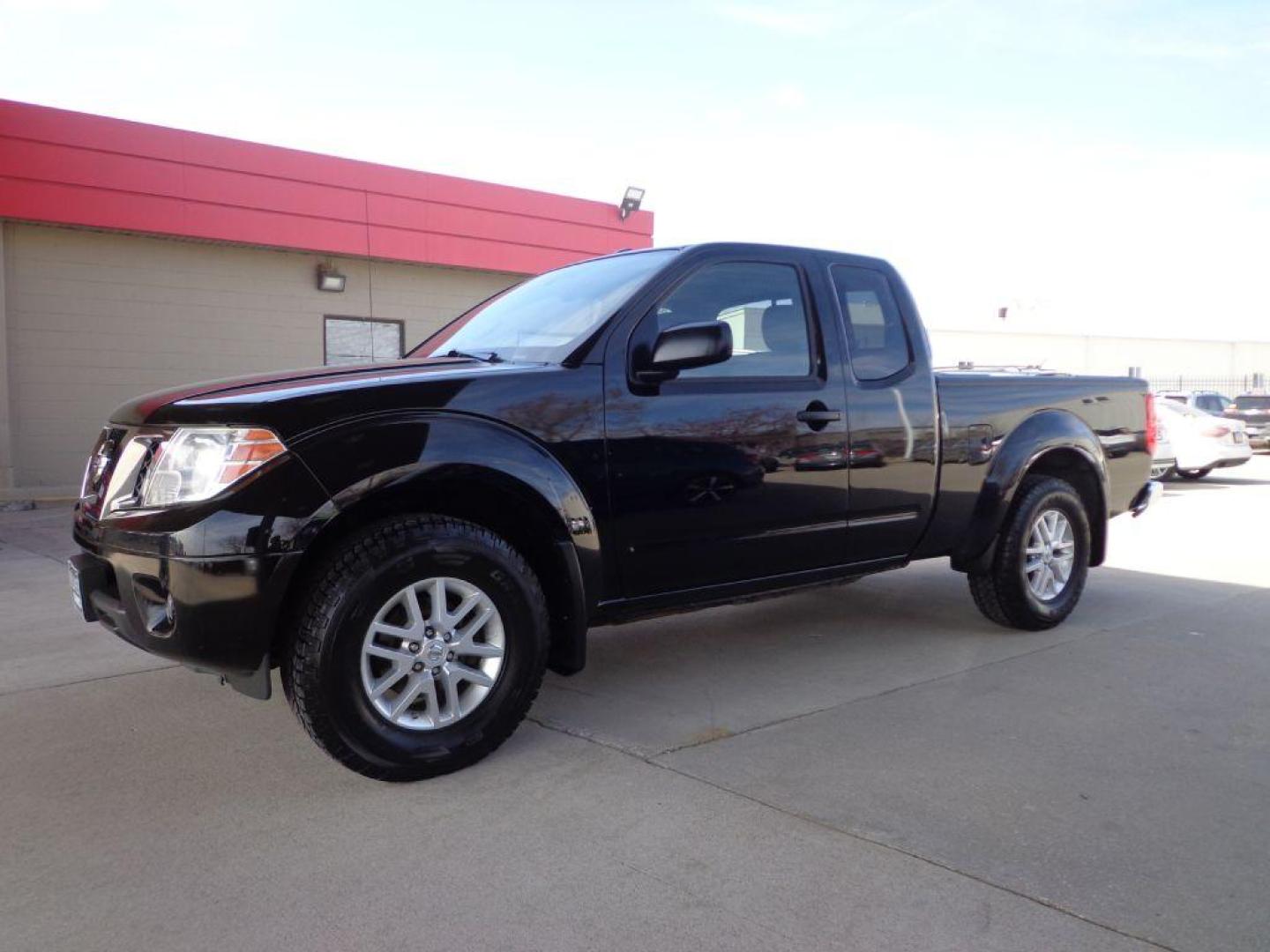 2015 BLACK NISSAN FRONTIER SV (1N6AD0CW6FN) with an 4.0L engine, Automatic transmission, located at 6610 L St., Omaha, NE, 68117, (402) 731-7800, 41.212872, -96.014702 - SHARP 2-OWNER, CLEAN CARFAX, LOW MILEAGE AND NEWER TIRES! *****We have found that most customers do the majority of their shopping online before visiting a dealership. For this reason we feel it necessary to have a competitive price on our used vehicles right up front. We spend time researching - Photo#0