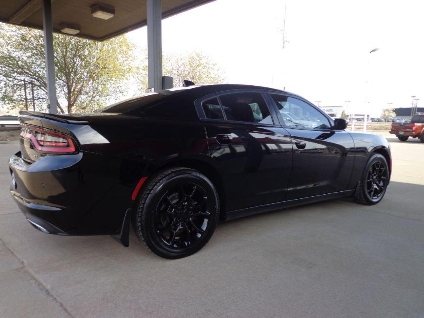 2015 BLACK DODGE CHARGER SXT PLUS (2C3CDXJG7FH) with an 3.6L engine, Automatic transmission, located at 6610 L St., Omaha, NE, 68117, (402) 731-7800, 41.212872, -96.014702 - SHARP SXT PLUS RALLYE WITH A CLEAN CARFAX, LOW MILEAGE, NAV, BACKUP CAM, BEATS AUDIO, HEATED WHEEL, HEATED/COOLED SEATS FRONT SEATS, HEATED REAR SEATS, PARK ASSIST, REMOTE START AND NEWER TIRES! *****We have found that most customers do the majority of their shopping online before visiting a - Photo#3