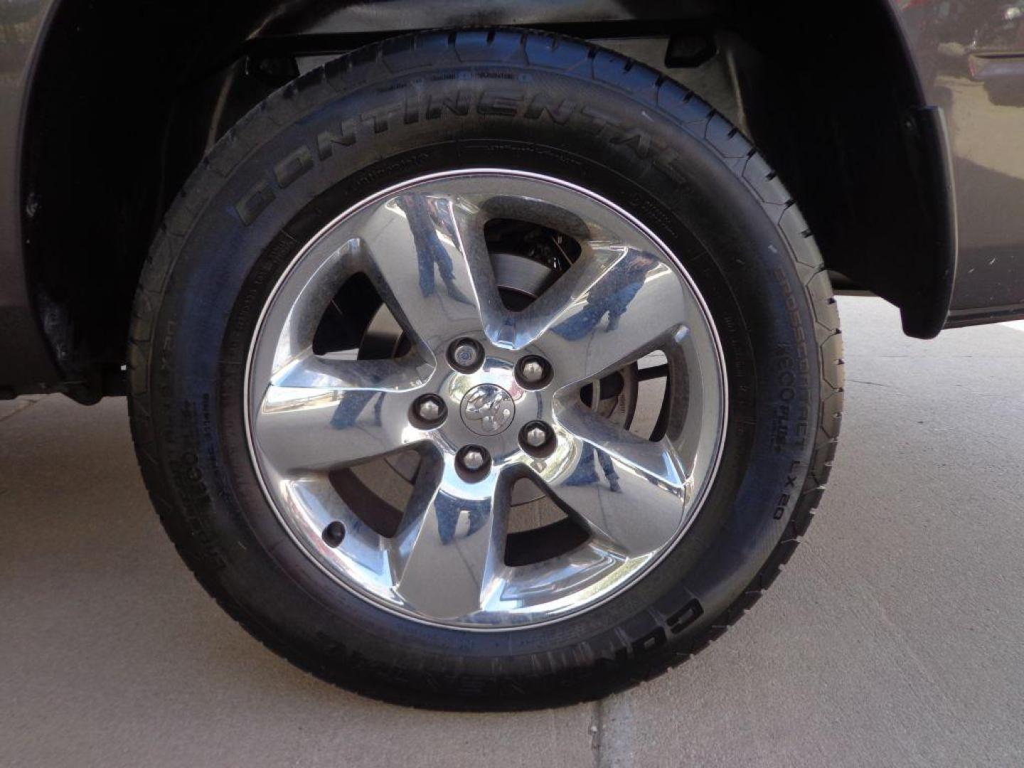 2015 GRAY RAM 1500 SLT (1C6RR7LT8FS) with an 5.7L engine, Automatic transmission, located at 6610 L St., Omaha, NE, 68117, (402) 731-7800, 41.212872, -96.014702 - SHARP SLT WITH A CLEAN CARFAX, LOW MILEAGE, RUST FREE, PREMIUM SOUND AND NEWER TIRES! *****We have found that most customers do the majority of their shopping online before visiting a dealership. For this reason we feel it necessary to have a competitive price on our used vehicles right up fr - Photo#11