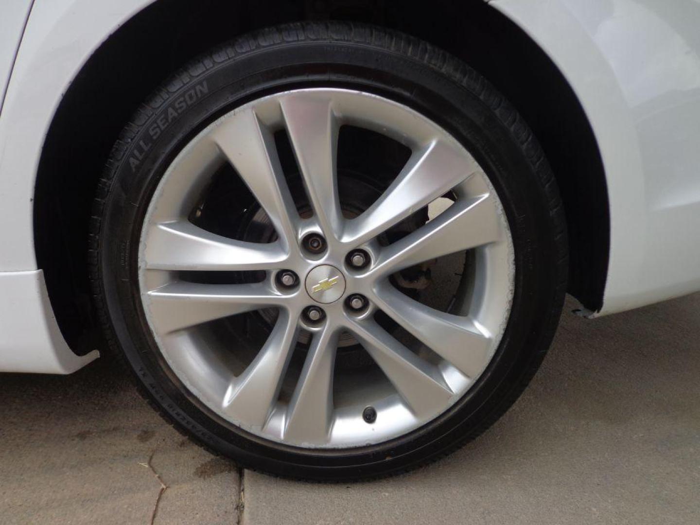 2014 WHITE CHEVROLET CRUZE LTZ (1G1PG5SB2E7) with an 1.4L engine, Automatic transmission, located at 6610 L St., Omaha, NE, 68117, (402) 731-7800, 41.212872, -96.014702 - LOCAL TRADE-IN, CLEAN CARFAX, PRE-INSPECTED, LEATHER, SUNROOF AND NEWER TIRES! *****We have found that most customers do the majority of their shopping online before visiting a dealership. For this reason we feel it necessary to have a competitive price on our used vehicles right up front. We - Photo#10