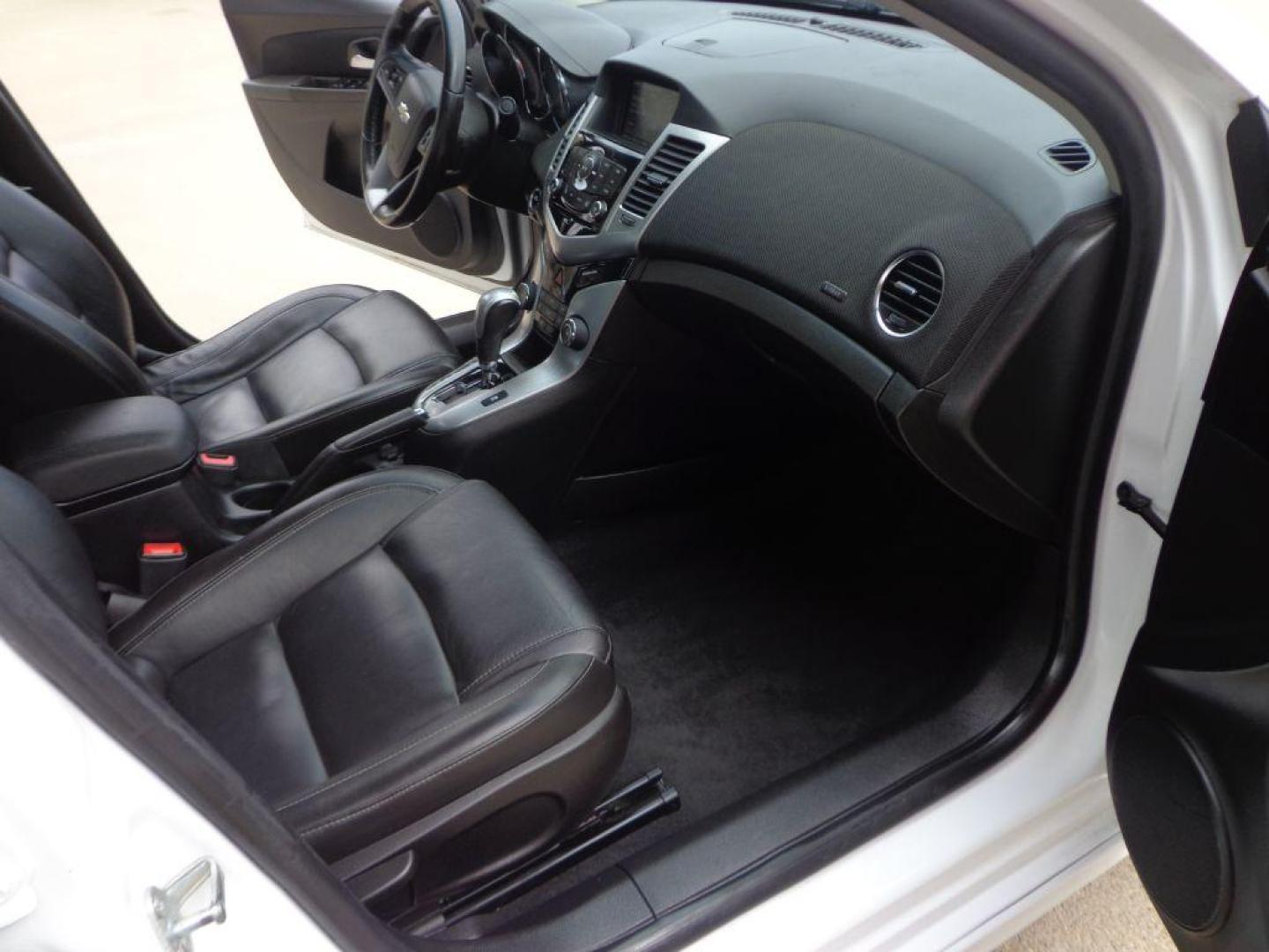 2014 WHITE CHEVROLET CRUZE LTZ (1G1PG5SB2E7) with an 1.4L engine, Automatic transmission, located at 6610 L St., Omaha, NE, 68117, (402) 731-7800, 41.212872, -96.014702 - LOCAL TRADE-IN, CLEAN CARFAX, PRE-INSPECTED, LEATHER, SUNROOF AND NEWER TIRES! *****We have found that most customers do the majority of their shopping online before visiting a dealership. For this reason we feel it necessary to have a competitive price on our used vehicles right up front. We - Photo#17