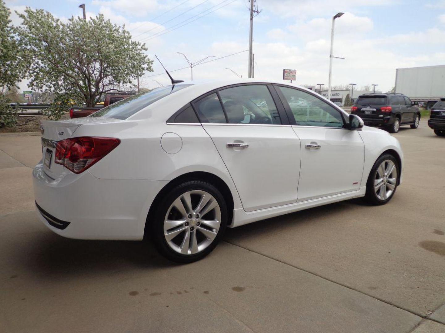 2014 WHITE CHEVROLET CRUZE LTZ (1G1PG5SB2E7) with an 1.4L engine, Automatic transmission, located at 6610 L St., Omaha, NE, 68117, (402) 731-7800, 41.212872, -96.014702 - LOCAL TRADE-IN, CLEAN CARFAX, PRE-INSPECTED, LEATHER, SUNROOF AND NEWER TIRES! *****We have found that most customers do the majority of their shopping online before visiting a dealership. For this reason we feel it necessary to have a competitive price on our used vehicles right up front. We - Photo#3