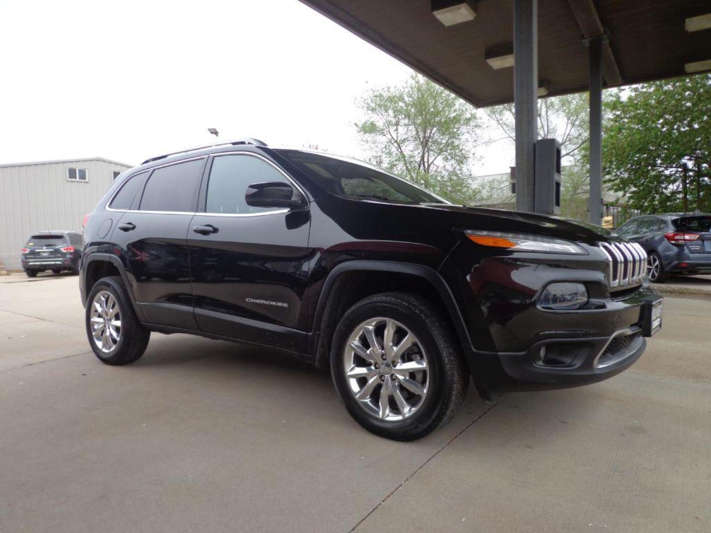 2014 BLACK JEEP CHEROKEE LIMITED (1C4PJMDS0EW) with an 3.2L engine, Automatic transmission, located at 6610 L St., Omaha, NE, 68117, (402) 731-7800, 41.212872, -96.014702 - 2-OWNER, CLEAN CARFAX, PANORAMIC ROOF, HEATED SEATS/ WHEEL, BACKUP CAM *****We have found that most customers do the majority of their shopping online before visiting a dealership. For this reason we feel it necessary to have a competitive price on our used vehicles right up front. We spend tim - Photo#2