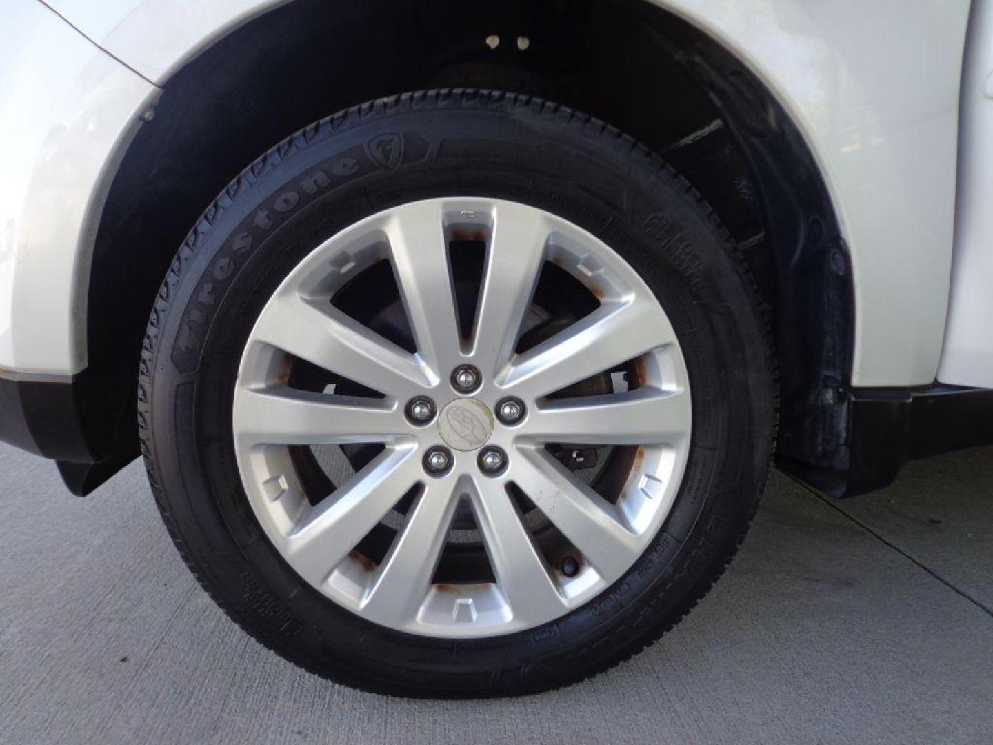 2012 WHITE SUBARU FORESTER 2.5X PREMIUM (JF2SHADC2CH) with an 2.5L engine, Automatic transmission, located at 6610 L St., Omaha, NE, 68117, (402) 731-7800, 41.212872, -96.014702 - 2-OWNER, CLEAN CARFAX, LOW MILEAGE, RUST FREE, SUNROOF, HEATED SEATS AND NEWER TIRES! *****We have found that most customers do the majority of their shopping online before visiting a dealership. For this reason we feel it necessary to have a competitive price on our used vehicles right up fron - Photo#7