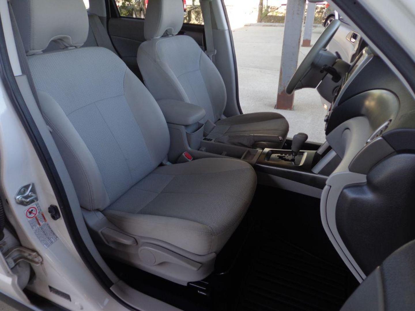 2012 WHITE SUBARU FORESTER 2.5X PREMIUM (JF2SHADC2CH) with an 2.5L engine, Automatic transmission, located at 6610 L St., Omaha, NE, 68117, (402) 731-7800, 41.212872, -96.014702 - 2-OWNER, CLEAN CARFAX, LOW MILEAGE, RUST FREE, SUNROOF, HEATED SEATS AND NEWER TIRES! *****We have found that most customers do the majority of their shopping online before visiting a dealership. For this reason we feel it necessary to have a competitive price on our used vehicles right up fron - Photo#16