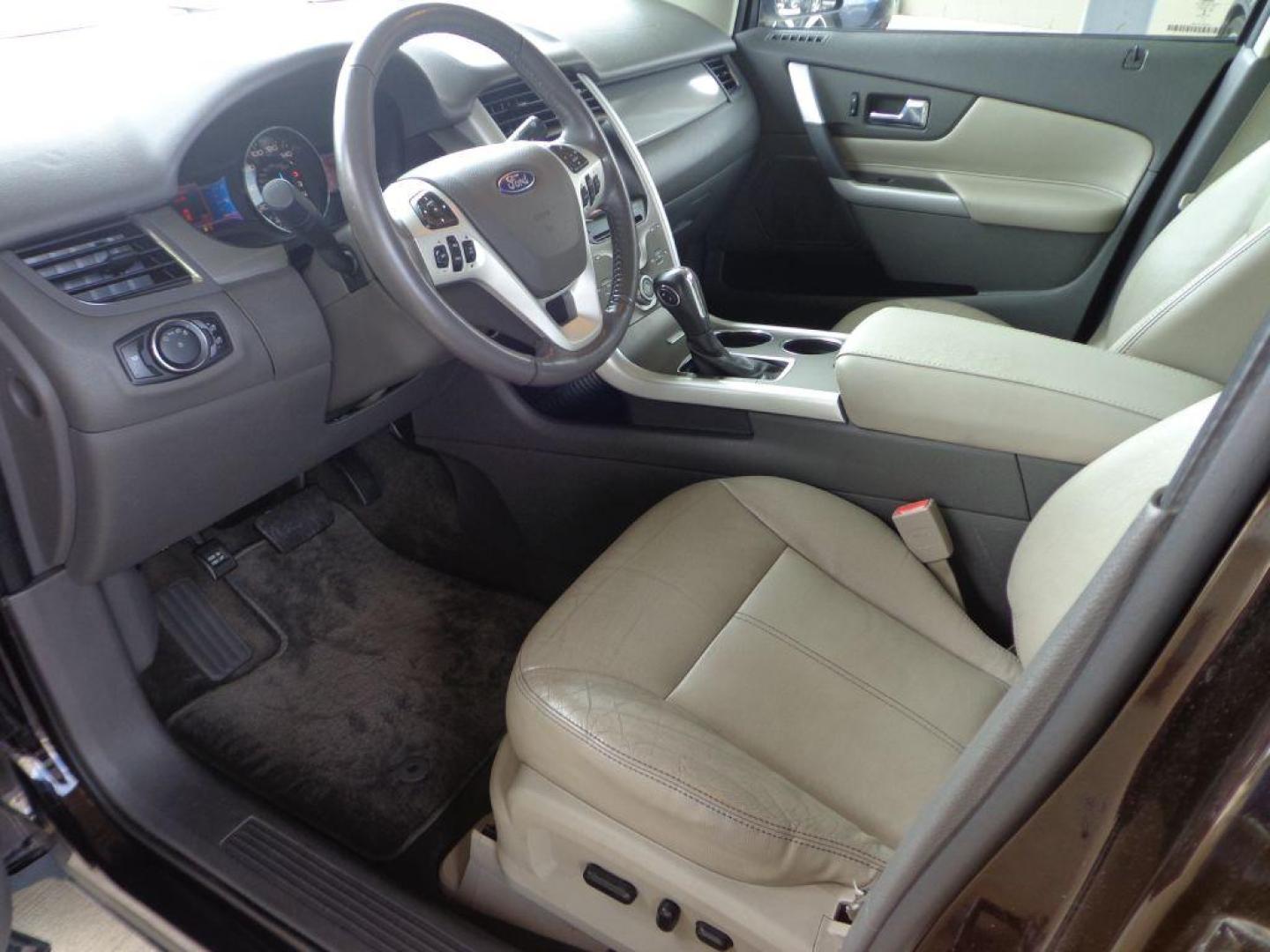 2013 BROWN FORD EDGE SEL (2FMDK4JC8DB) with an 3.5L engine, Automatic transmission, located at 6610 L St., Omaha, NE, 68117, (402) 731-7800, 41.212872, -96.014702 - CLEAN CARFAX, LOW MILEAGE, PANORAMIC SUNROOF, HEATED LEATHER AND NEWER TIRES! *****We have found that most customers do the majority of their shopping online before visiting a dealership. For this reason we feel it necessary to have a competitive price on our used vehicles right up front. We sp - Photo#13