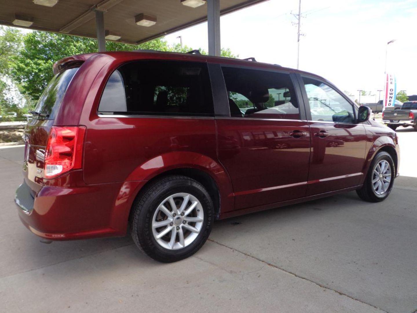 2019 MAROON DODGE GRAND CARAVAN SXT (2C4RDGCG7KR) with an 3.6L engine, Automatic transmission, located at 6610 L St., Omaha, NE, 68117, (402) 731-7800, 41.212872, -96.014702 - 2-OWNER, CLEAN CARFAX WITH REAR AIR, BACKUP CAM AND NEWER TIRES! *****We have found that most customers do the majority of their shopping online before visiting a dealership. For this reason we feel it necessary to have a competitive price on our used vehicles right up front. We spend time re - Photo#3