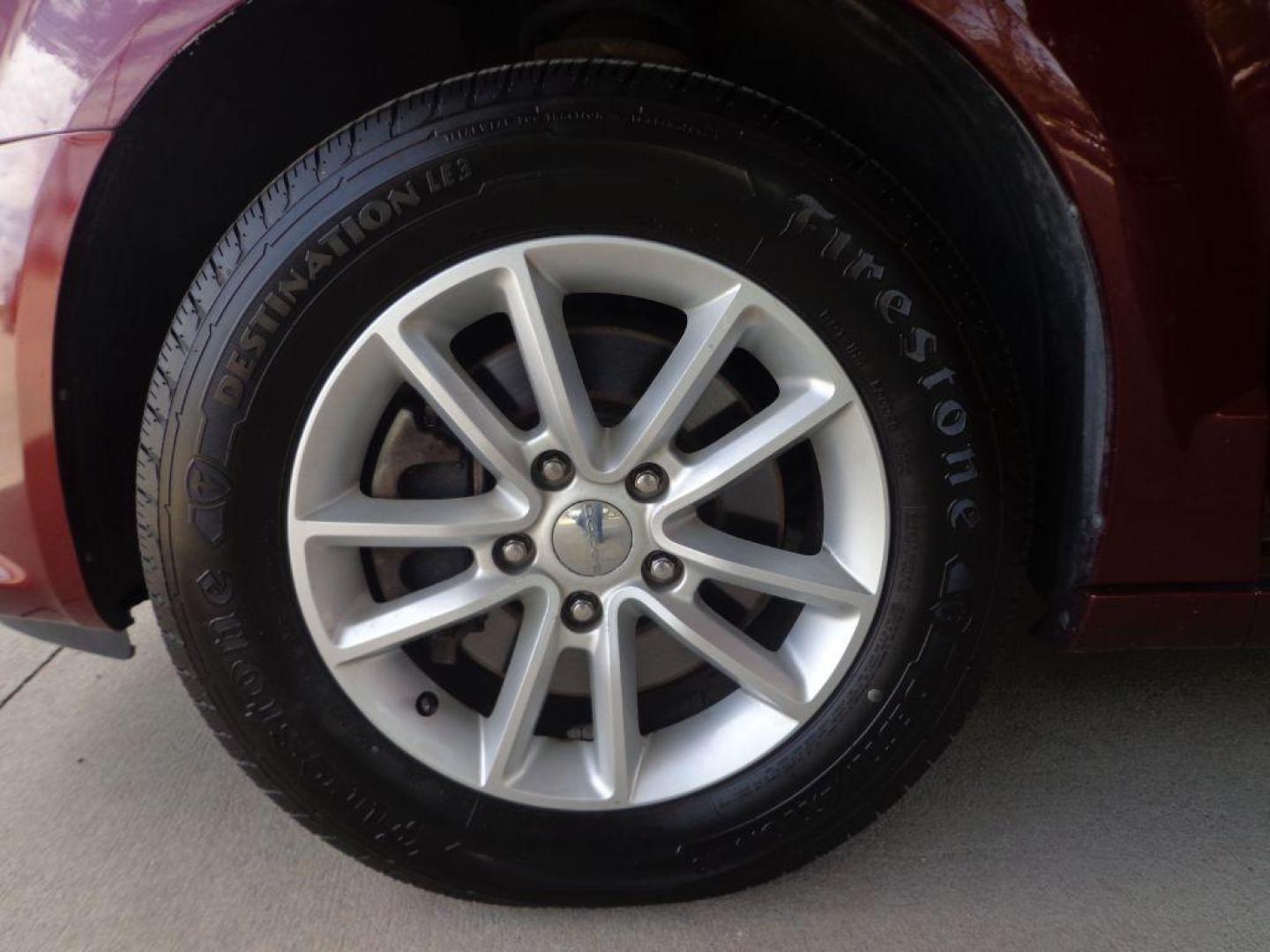 2019 MAROON DODGE GRAND CARAVAN SXT (2C4RDGCG7KR) with an 3.6L engine, Automatic transmission, located at 6610 L St., Omaha, NE, 68117, (402) 731-7800, 41.212872, -96.014702 - 2-OWNER, CLEAN CARFAX WITH REAR AIR, BACKUP CAM AND NEWER TIRES! *****We have found that most customers do the majority of their shopping online before visiting a dealership. For this reason we feel it necessary to have a competitive price on our used vehicles right up front. We spend time re - Photo#7