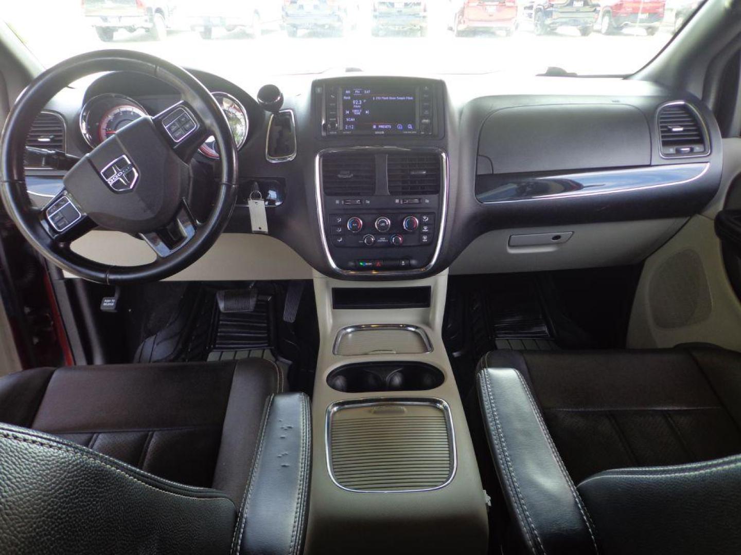 2019 MAROON DODGE GRAND CARAVAN SXT (2C4RDGCG7KR) with an 3.6L engine, Automatic transmission, located at 6610 L St., Omaha, NE, 68117, (402) 731-7800, 41.212872, -96.014702 - 2-OWNER, CLEAN CARFAX WITH REAR AIR, BACKUP CAM AND NEWER TIRES! *****We have found that most customers do the majority of their shopping online before visiting a dealership. For this reason we feel it necessary to have a competitive price on our used vehicles right up front. We spend time re - Photo#21