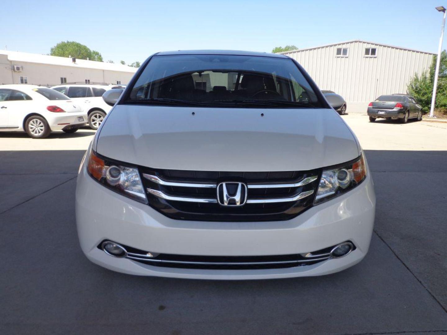 2016 WHITE HONDA ODYSSEY TOURING ELITE (5FNRL5H96GB) with an 3.5L engine, Automatic transmission, located at 6610 L St., Omaha, NE, 68117, (402) 731-7800, 41.212872, -96.014702 - 2-OWNER, CLEAN CARFAX, LOW MILEAGE, LOADED WITH OPTIONS AND NEWER TIRES! *****We have found that most customers do the majority of their shopping online before visiting a dealership. For this reason we feel it necessary to have a competitive price on our used vehicles right up front. We spend - Photo#1
