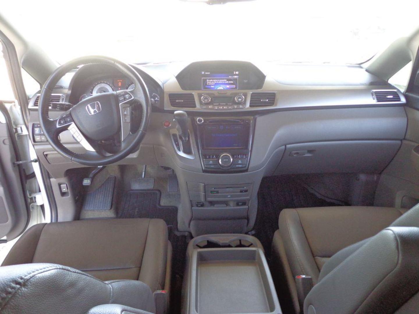 2016 WHITE HONDA ODYSSEY TOURING ELITE (5FNRL5H96GB) with an 3.5L engine, Automatic transmission, located at 6610 L St., Omaha, NE, 68117, (402) 731-7800, 41.212872, -96.014702 - 2-OWNER, CLEAN CARFAX, LOW MILEAGE, LOADED WITH OPTIONS AND NEWER TIRES! *****We have found that most customers do the majority of their shopping online before visiting a dealership. For this reason we feel it necessary to have a competitive price on our used vehicles right up front. We spend - Photo#23