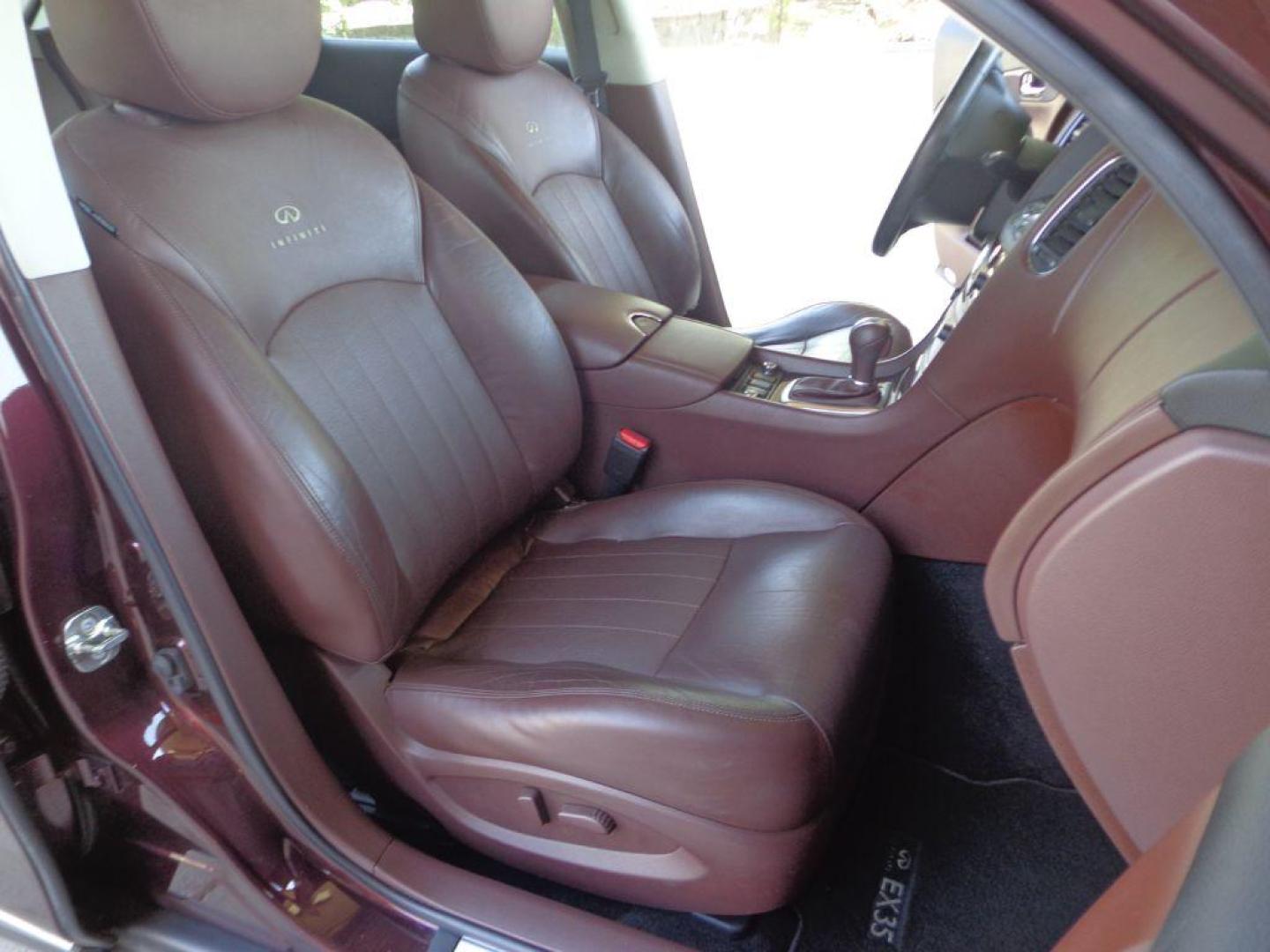 2012 MAROON INFINITI EX35 JOURNEY (JN1AJ0HRXCM) with an 3.5L engine, Automatic transmission, located at 6610 L St., Omaha, NE, 68117, (402) 731-7800, 41.212872, -96.014702 - SHARP 2-OWNER WITH A CLEAN CARFAX, LOW MILEAGE, NAV, BACKUP CAM, SUNROOF, HEATED SEATS, PREMIUM AUDIO AND NEWER TIRES! *****We have found that most customers do the majority of their shopping online before visiting a dealership. For this reason we feel it necessary to have a competitive price o - Photo#16