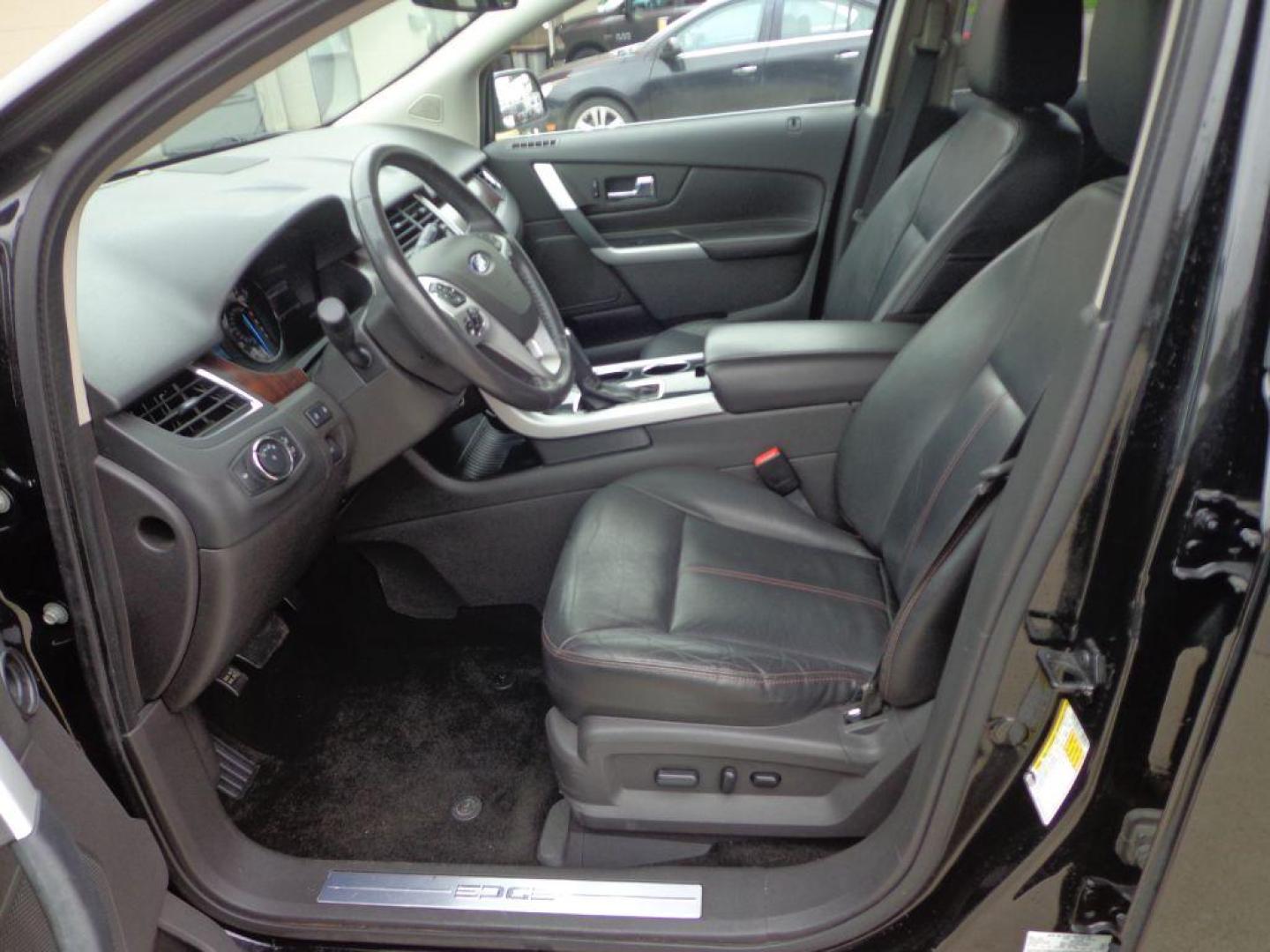 2014 BLACK FORD EDGE LIMITED (2FMDK4KC6EB) with an 3.5L engine, Automatic transmission, located at 6610 L St., Omaha, NE, 68117, (402) 731-7800, 41.212872, -96.014702 - 2-OWNER, CLEAN CARFAX, LOW MILEAGE, PANORAMIC ROOF, NAV, BACKUP CAM AND MUCH MORE! *****We have found that most customers do the majority of their shopping online before visiting a dealership. For this reason we feel it necessary to have a competitive price on our used vehicles right up front. - Photo#12
