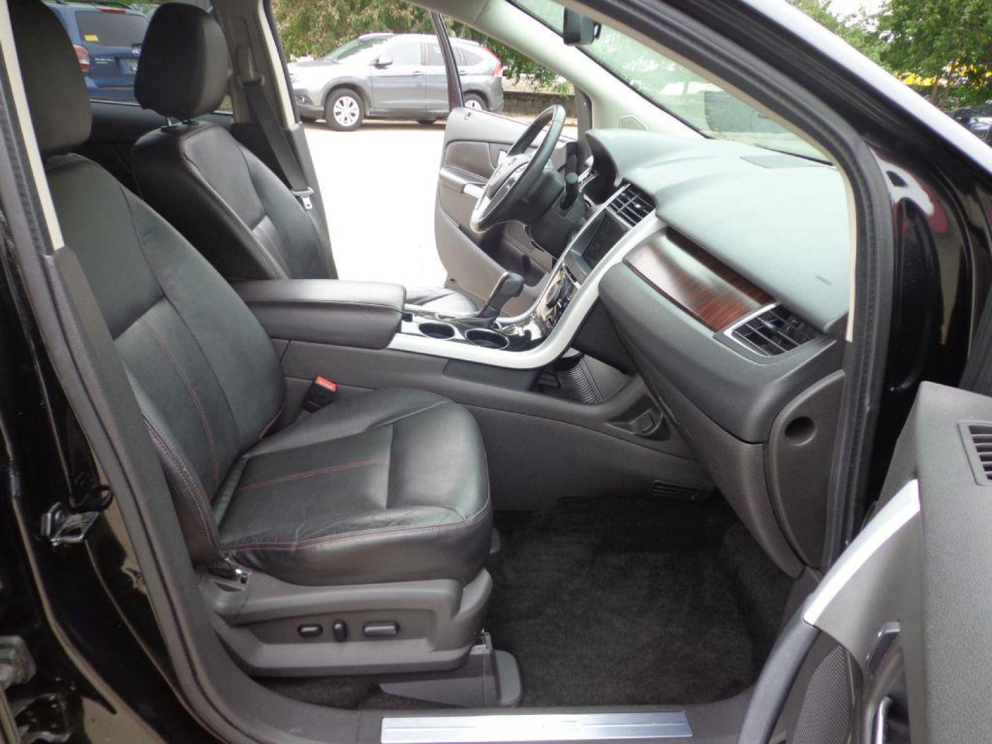 2014 BLACK FORD EDGE LIMITED (2FMDK4KC6EB) with an 3.5L engine, Automatic transmission, located at 6610 L St., Omaha, NE, 68117, (402) 731-7800, 41.212872, -96.014702 - 2-OWNER, CLEAN CARFAX, LOW MILEAGE, PANORAMIC ROOF, NAV, BACKUP CAM AND MUCH MORE! *****We have found that most customers do the majority of their shopping online before visiting a dealership. For this reason we feel it necessary to have a competitive price on our used vehicles right up front. - Photo#15