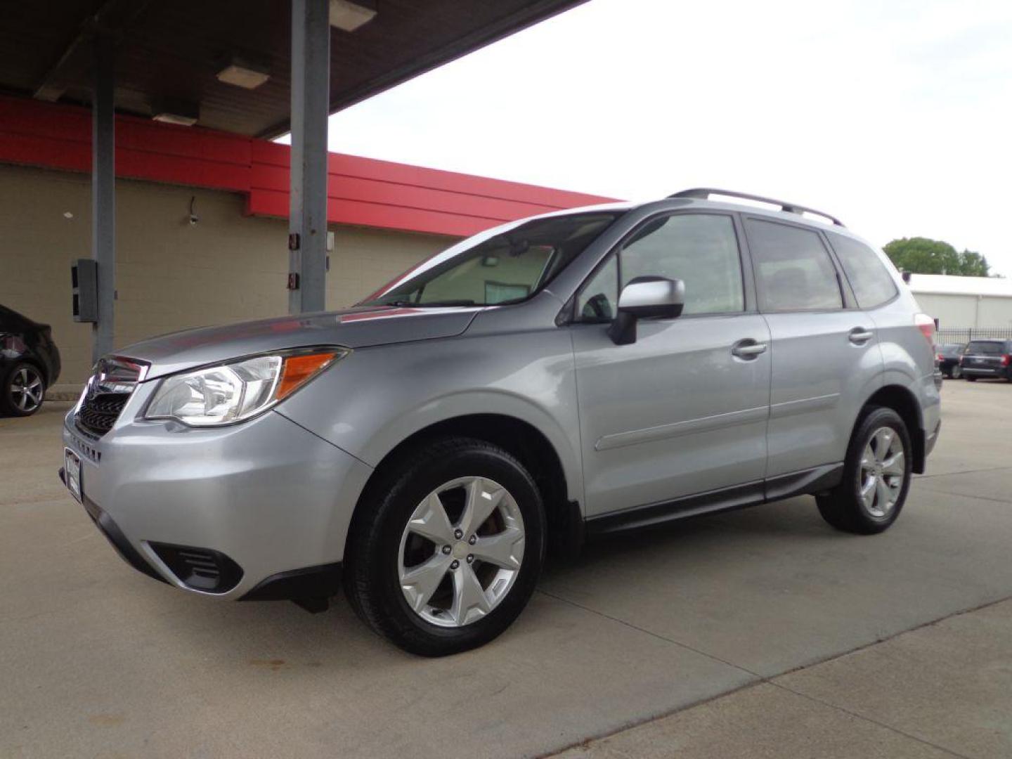 2015 SILVER SUBARU FORESTER 2.5I PREMIUM (JF2SJADC1FH) with an 2.5L engine, Automatic transmission, located at 6610 L St., Omaha, NE, 68117, (402) 731-7800, 41.212872, -96.014702 - 2-OWNER, CLEAN CARFAX, LOW MILEAGE, SUNROOF, BACKUP CAM AND HEATED SEATS!***** We have found that most customers do the majority of their shopping online before visiting a dealership. For this reason we feel it necessary to have a competitive price on our used vehicles right up front. We spen - Photo#0