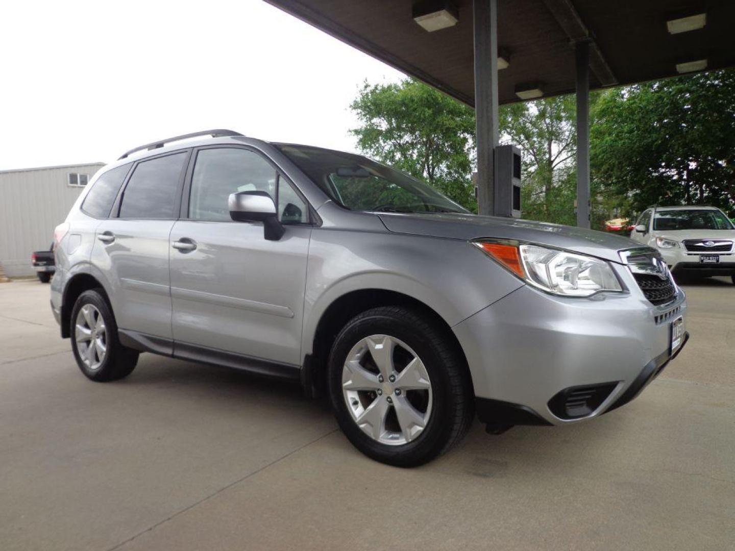 2015 SILVER SUBARU FORESTER 2.5I PREMIUM (JF2SJADC1FH) with an 2.5L engine, Automatic transmission, located at 6610 L St., Omaha, NE, 68117, (402) 731-7800, 41.212872, -96.014702 - 2-OWNER, CLEAN CARFAX, LOW MILEAGE, SUNROOF, BACKUP CAM AND HEATED SEATS!***** We have found that most customers do the majority of their shopping online before visiting a dealership. For this reason we feel it necessary to have a competitive price on our used vehicles right up front. We spen - Photo#2