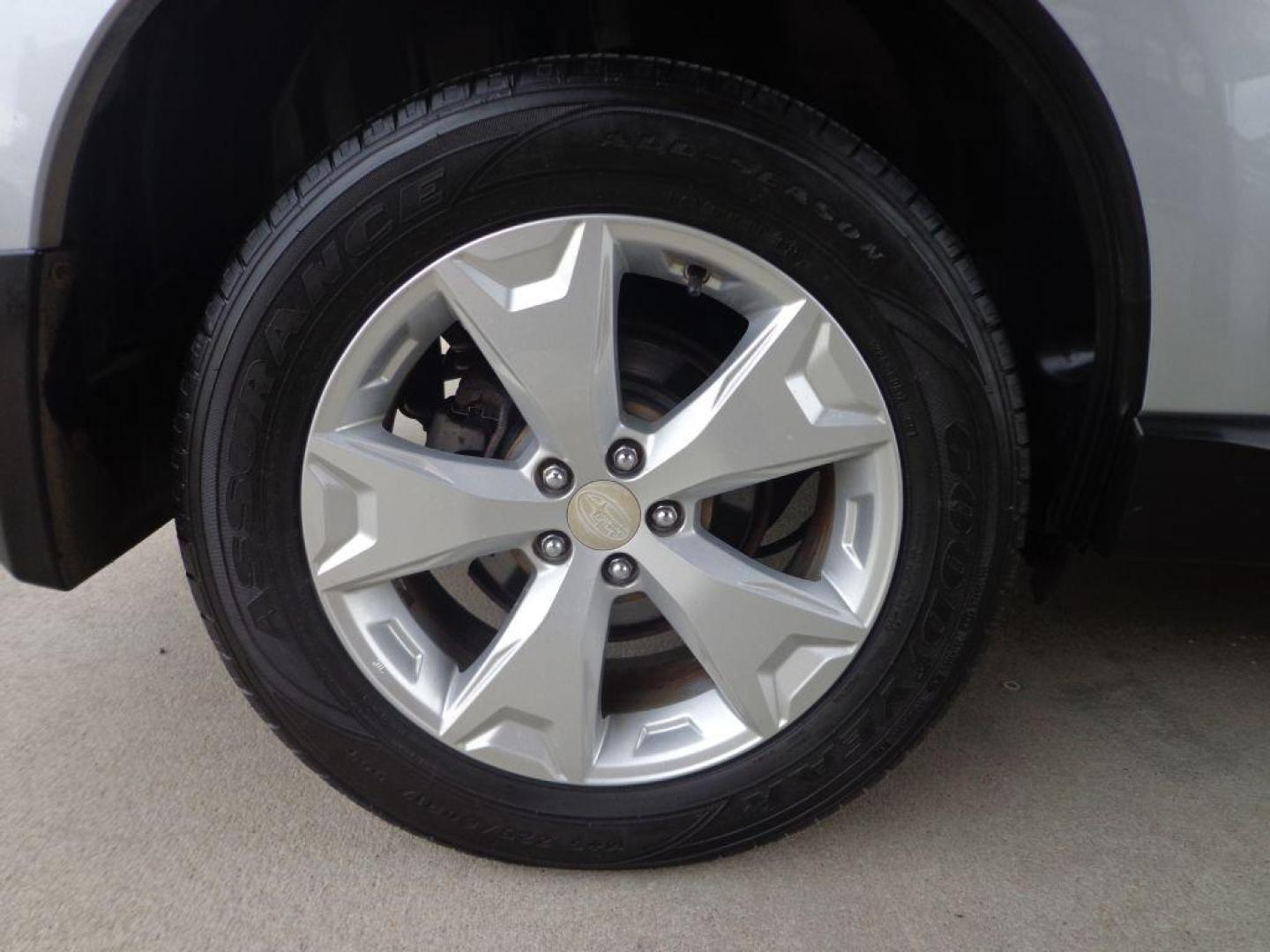 2015 SILVER SUBARU FORESTER 2.5I PREMIUM (JF2SJADC1FH) with an 2.5L engine, Automatic transmission, located at 6610 L St., Omaha, NE, 68117, (402) 731-7800, 41.212872, -96.014702 - 2-OWNER, CLEAN CARFAX, LOW MILEAGE, SUNROOF, BACKUP CAM AND HEATED SEATS!***** We have found that most customers do the majority of their shopping online before visiting a dealership. For this reason we feel it necessary to have a competitive price on our used vehicles right up front. We spen - Photo#9