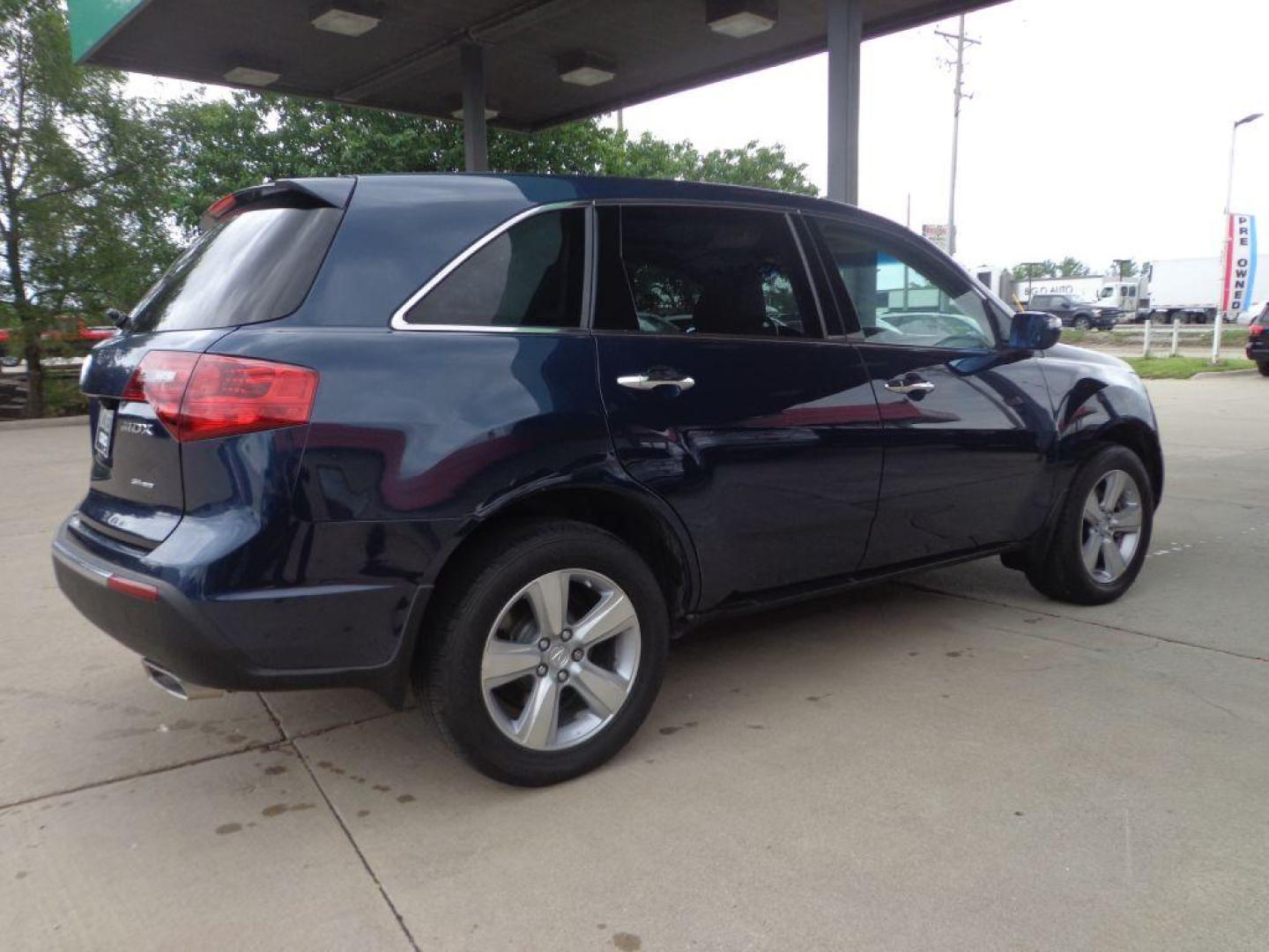 2012 BLUE ACURA MDX TECHNOLOGY (2HNYD2H39CH) with an 3.7L engine, Automatic transmission, located at 6610 L St., Omaha, NE, 68117, (402) 731-7800, 41.212872, -96.014702 - 1-OWNER, CLEAN CARFAX, LOW MILEAGE, LOADED WITH OPTIONS! *****We have found that most customers do the majority of their shopping online before visiting a dealership. For this reason we feel it necessary to have a competitive price on our used vehicles right up front. We spend time researching - Photo#3
