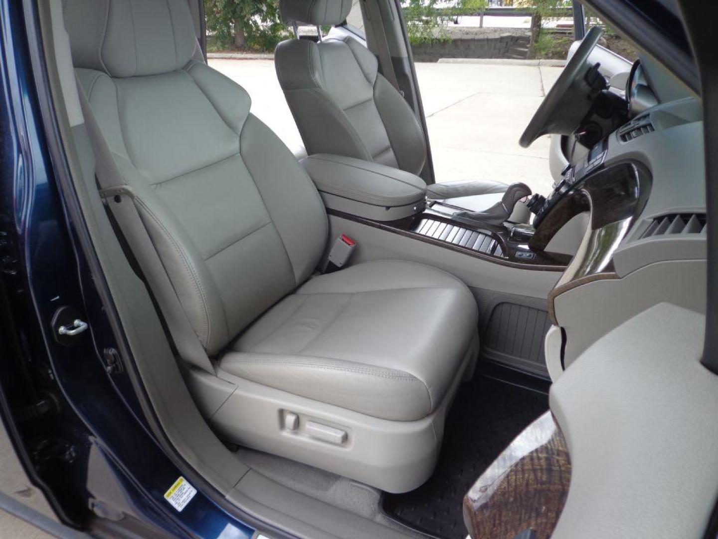 2012 BLUE ACURA MDX TECHNOLOGY (2HNYD2H39CH) with an 3.7L engine, Automatic transmission, located at 6610 L St., Omaha, NE, 68117, (402) 731-7800, 41.212872, -96.014702 - 1-OWNER, CLEAN CARFAX, LOW MILEAGE, LOADED WITH OPTIONS! *****We have found that most customers do the majority of their shopping online before visiting a dealership. For this reason we feel it necessary to have a competitive price on our used vehicles right up front. We spend time researching - Photo#16