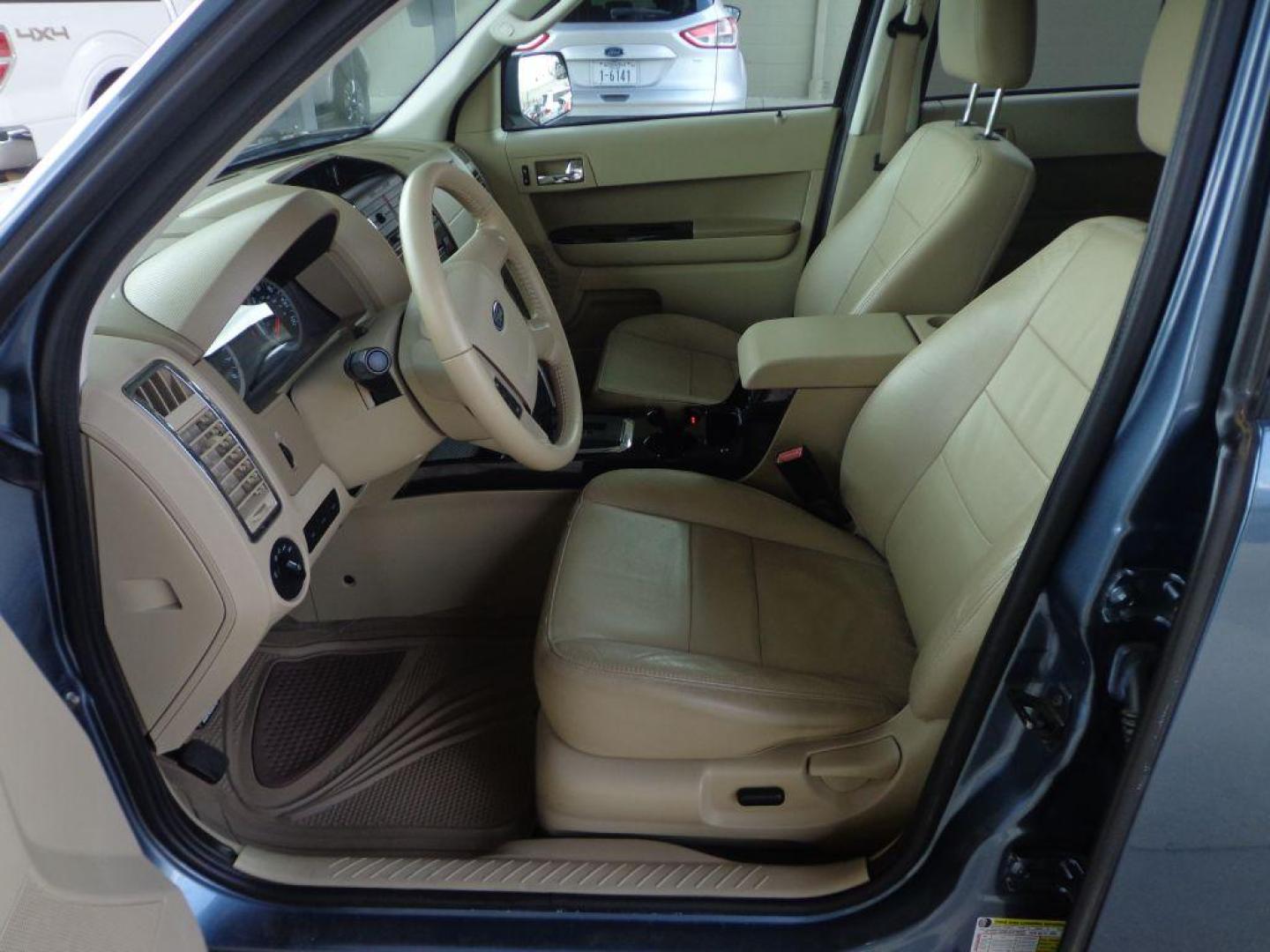 2012 BLUE FORD ESCAPE LIMITED (1FMCU9E75CK) with an 2.5L engine, Automatic transmission, located at 6610 L St., Omaha, NE, 68117, (402) 731-7800, 41.212872, -96.014702 - 1-OWNER, CLEAN CARFAX, LOW MILEAGE, SUNROOF, BACKUP CAM AND NEWER TIRES! *****We have found that most customers do the majority of their shopping online before visiting a dealership. For this reason we feel it necessary to have a competitive price on our used vehicles right up front. We spend - Photo#12