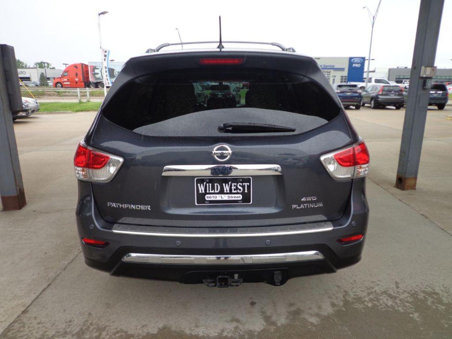 2014 GRAY NISSAN PATHFINDER PLATINUM (5N1AR2MMXEC) with an 3.5L engine, Continuously Variable transmission, located at 6610 L St., Omaha, NE, 68117, (402) 731-7800, 41.212872, -96.014702 - 1-OWNER, CLEAN CARFAX, LOW MILEAGE, DUAL SUNROOF, NAV, BACKUP CAM, HEATED/COOLED SEATS, REAR ENTERTAINMENT, NEWER TIRES AND MUCH MORE! *****We have found that most customers do the majority of their shopping online before visiting a dealership. For this reason we feel it necessary to have a co - Photo#4