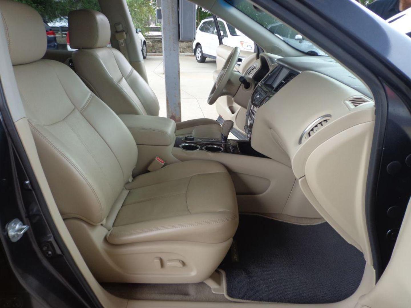 2014 GRAY NISSAN PATHFINDER PLATINUM (5N1AR2MMXEC) with an 3.5L engine, Continuously Variable transmission, located at 6610 L St., Omaha, NE, 68117, (402) 731-7800, 41.212872, -96.014702 - 1-OWNER, CLEAN CARFAX, LOW MILEAGE, DUAL SUNROOF, NAV, BACKUP CAM, HEATED/COOLED SEATS, REAR ENTERTAINMENT, NEWER TIRES AND MUCH MORE! *****We have found that most customers do the majority of their shopping online before visiting a dealership. For this reason we feel it necessary to have a co - Photo#16