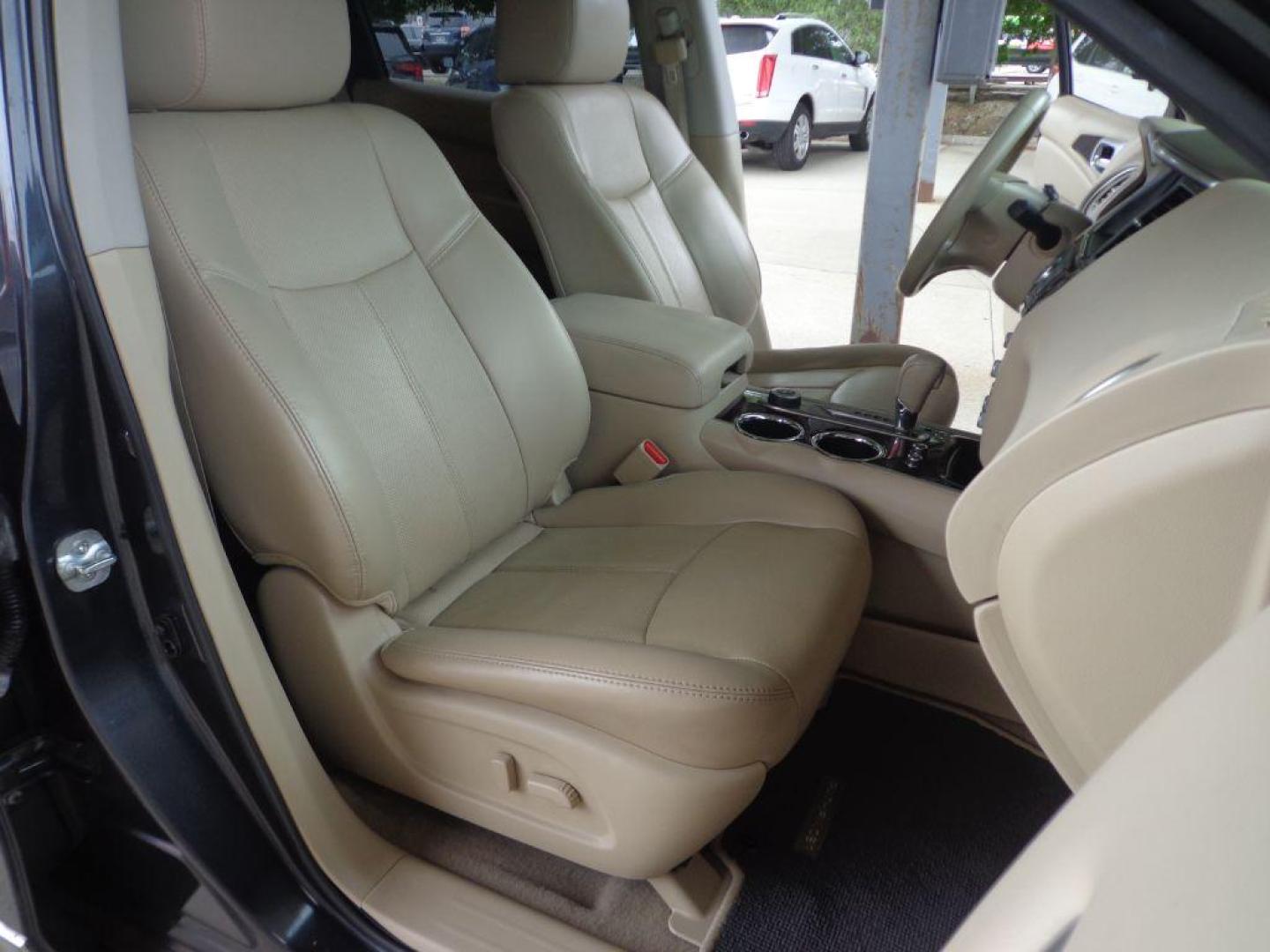 2014 GRAY NISSAN PATHFINDER PLATINUM (5N1AR2MMXEC) with an 3.5L engine, Continuously Variable transmission, located at 6610 L St., Omaha, NE, 68117, (402) 731-7800, 41.212872, -96.014702 - 1-OWNER, CLEAN CARFAX, LOW MILEAGE, DUAL SUNROOF, NAV, BACKUP CAM, HEATED/COOLED SEATS, REAR ENTERTAINMENT, NEWER TIRES AND MUCH MORE! *****We have found that most customers do the majority of their shopping online before visiting a dealership. For this reason we feel it necessary to have a co - Photo#17