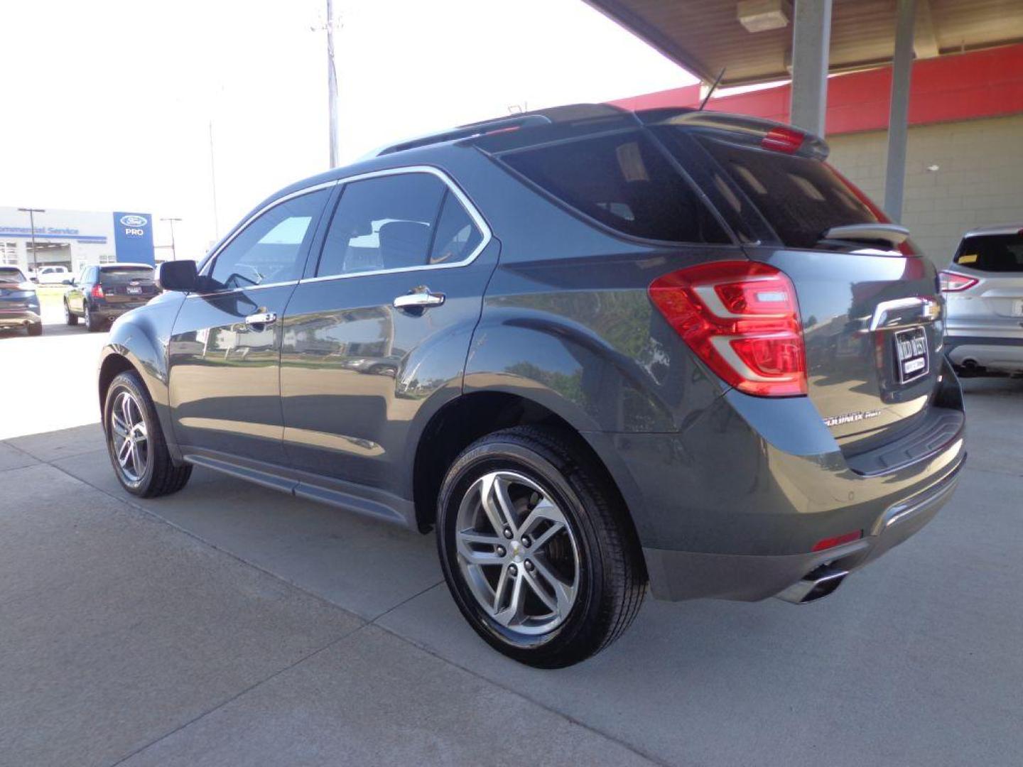 2017 GRAY CHEVROLET EQUINOX PREMIER (2GNFLGE33H6) with an 3.6L engine, Automatic transmission, located at 6610 L St., Omaha, NE, 68117, (402) 731-7800, 41.212872, -96.014702 - THIS VEHICLE HAS A CLEAN TITLE WITH A FREE CARFAX PROVIDED! SHARP LOW MILE PREMIER MODEL WITH A CLEAN CARFAX, HEATED LEATHER, SUNROOF, BLIND SPOT ASSIST, PREMIUM AUDIO AND NEWER TIRES! *****We have found that most customers do the majority of their shopping online before visiting a dealership. - Photo#5