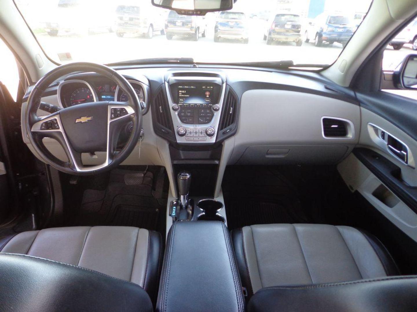 2017 GRAY CHEVROLET EQUINOX PREMIER (2GNFLGE33H6) with an 3.6L engine, Automatic transmission, located at 6610 L St., Omaha, NE, 68117, (402) 731-7800, 41.212872, -96.014702 - THIS VEHICLE HAS A CLEAN TITLE WITH A FREE CARFAX PROVIDED! SHARP LOW MILE PREMIER MODEL WITH A CLEAN CARFAX, HEATED LEATHER, SUNROOF, BLIND SPOT ASSIST, PREMIUM AUDIO AND NEWER TIRES! *****We have found that most customers do the majority of their shopping online before visiting a dealership. - Photo#21
