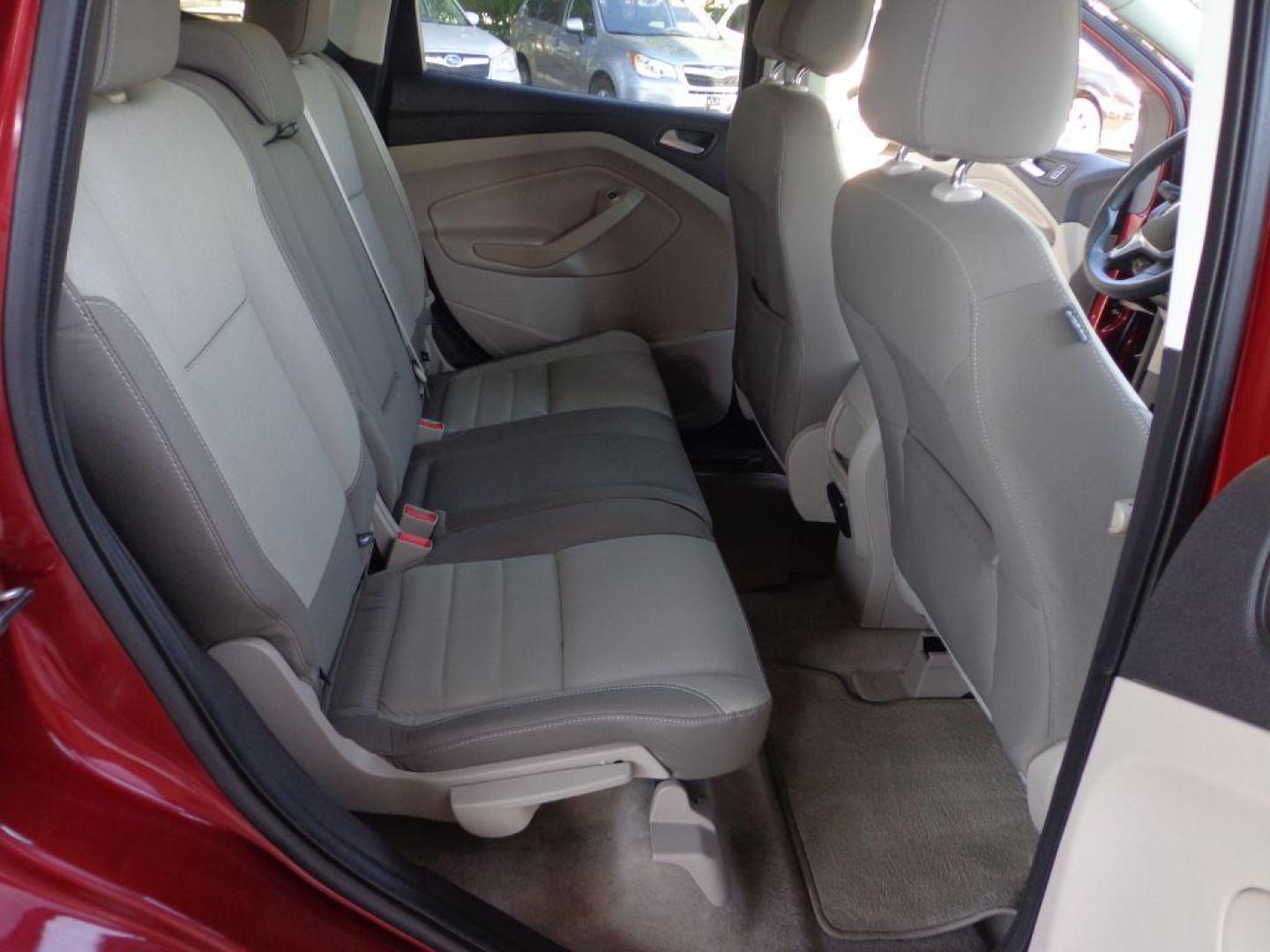 2013 RED FORD ESCAPE SE (1FMCU9G9XDU) with an 2.0L engine, Automatic transmission, located at 6610 L St., Omaha, NE, 68117, (402) 731-7800, 41.212872, -96.014702 - FRESH TRADE-IN WITH A CLEAN CARFAX, PRE-INSPECTED READY TO GO! *****We have found that most customers do the majority of their shopping online before visiting a dealership. For this reason we feel it necessary to have a competitive price on our used vehicles right up front. We spend time resear - Photo#14