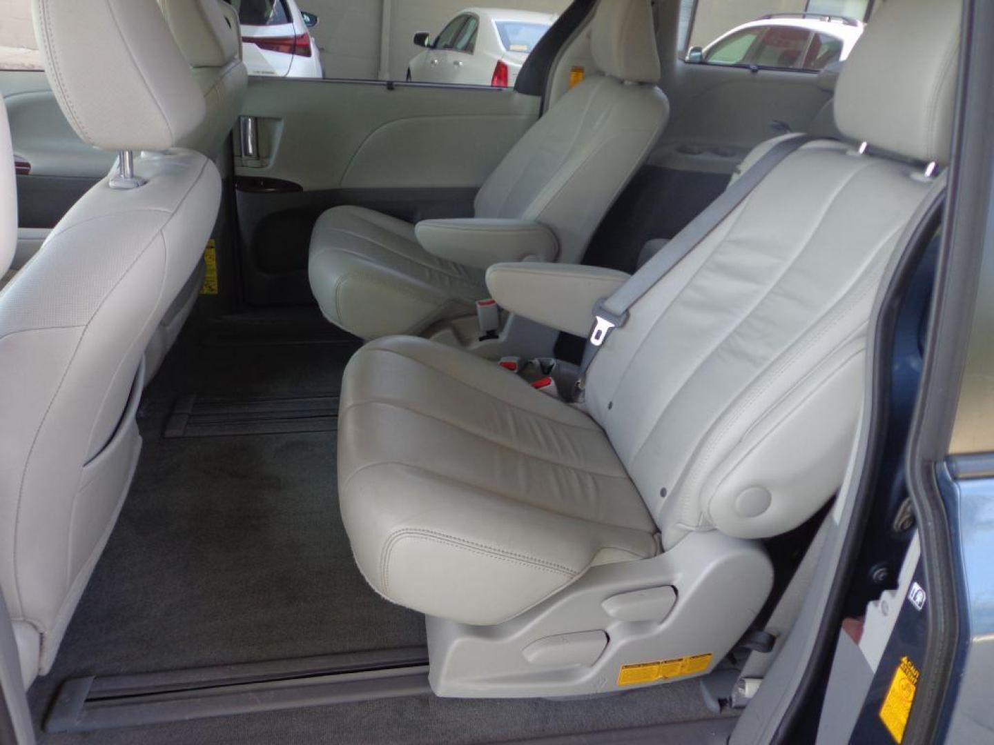 2014 BLUE TOYOTA SIENNA LIMITED (5TDYK3DC7ES) with an 3.5L engine, Automatic transmission, located at 6610 L St., Omaha, NE, 68117, (402) 731-7800, 41.212872, -96.014702 - THIS VEHICLE HAS A CLEAN TITLE WITH A FREE CARFAX PROVIDED! 1-OWNER, CLEAN CARFAX, LOW MILEAGE WITH NEWER TIRES! *****We have found that most customers do the majority of their shopping online before visiting a dealership. For this reason we feel it necessary to have a competitive price on our - Photo#20