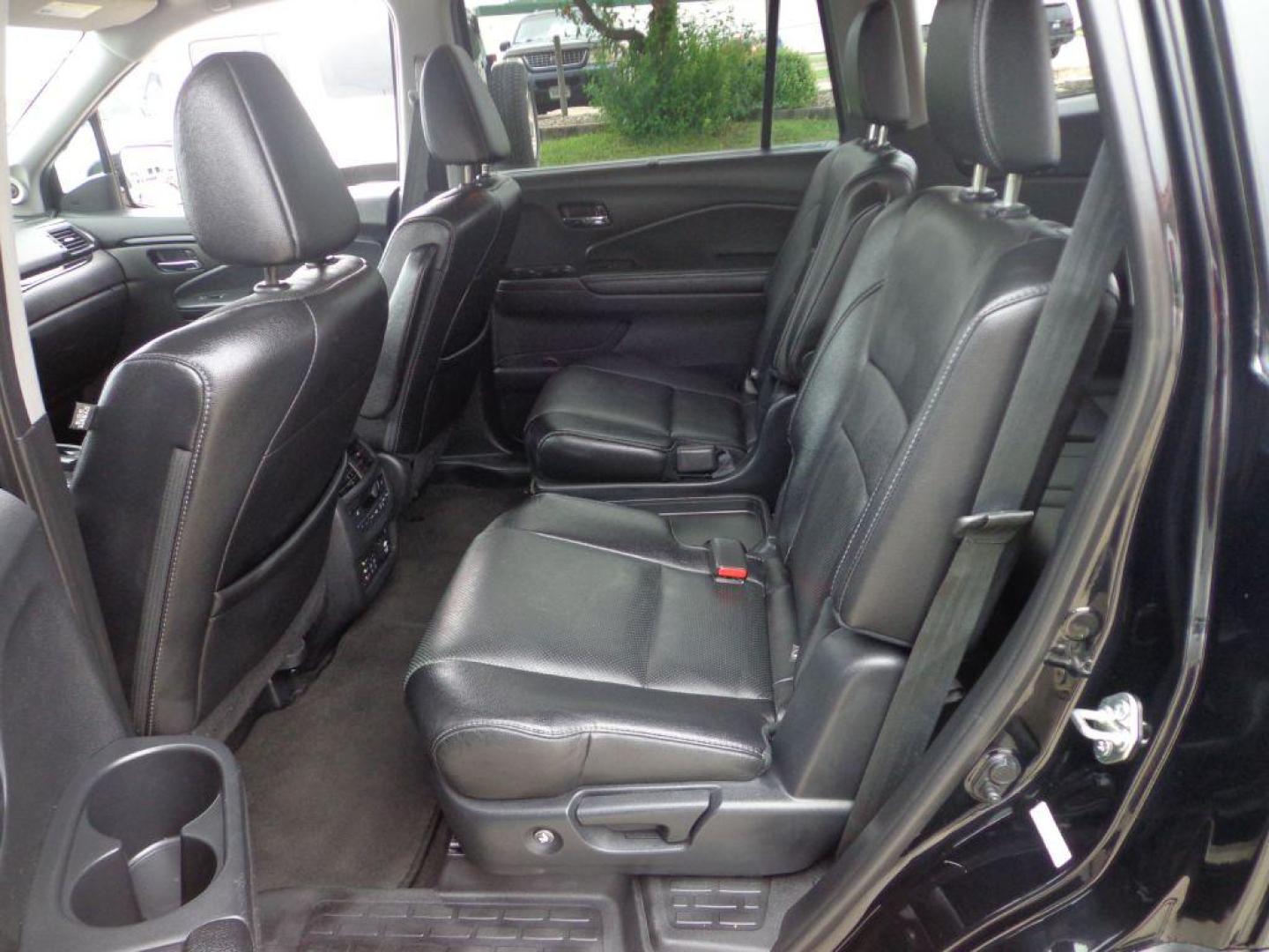 2016 BLACK HONDA PILOT ELITE (5FNYF6H03GB) with an 3.5L engine, Automatic transmission, located at 6610 L St., Omaha, NE, 68117, (402) 731-7800, 41.212872, -96.014702 - SHARP 2-OWNER, CLEAN CARFAX, ELITE MODEL LOADED WITH OPTONS AND NEWER TIRES! *****We have found that most customers do the majority of their shopping online before visiting a dealership. For this reason we feel it necessary to have a competitive price on our used vehicles right up front. We s - Photo#19