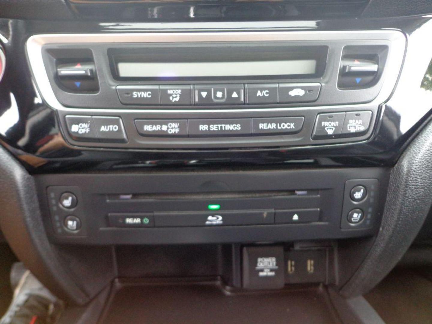 2016 BLACK HONDA PILOT ELITE (5FNYF6H03GB) with an 3.5L engine, Automatic transmission, located at 6610 L St., Omaha, NE, 68117, (402) 731-7800, 41.212872, -96.014702 - SHARP 2-OWNER, CLEAN CARFAX, ELITE MODEL LOADED WITH OPTONS AND NEWER TIRES! *****We have found that most customers do the majority of their shopping online before visiting a dealership. For this reason we feel it necessary to have a competitive price on our used vehicles right up front. We s - Photo#27