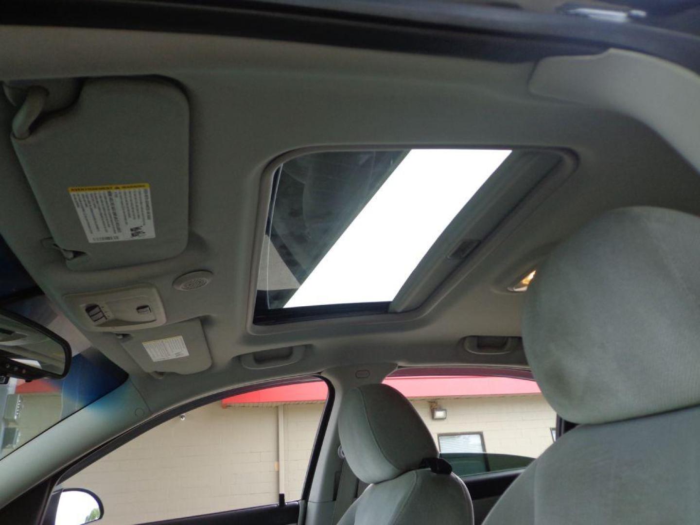2014 GRAY CHEVROLET IMPALA LIMITED LT (2G1WB5E39E1) with an 3.6L engine, Automatic transmission, located at 6610 L St., Omaha, NE, 68117, (402) 731-7800, 41.212872, -96.014702 - LOW MILEAGE IMPALA WITH A CLEAN CARFAX, LOW MILEAGE, SUNROOF AND NEWER TIRES! *****We have found that most customers do the majority of their shopping online before visiting a dealership. For this reason we feel it necessary to have a competitive price on our used vehicles right up front. We - Photo#19