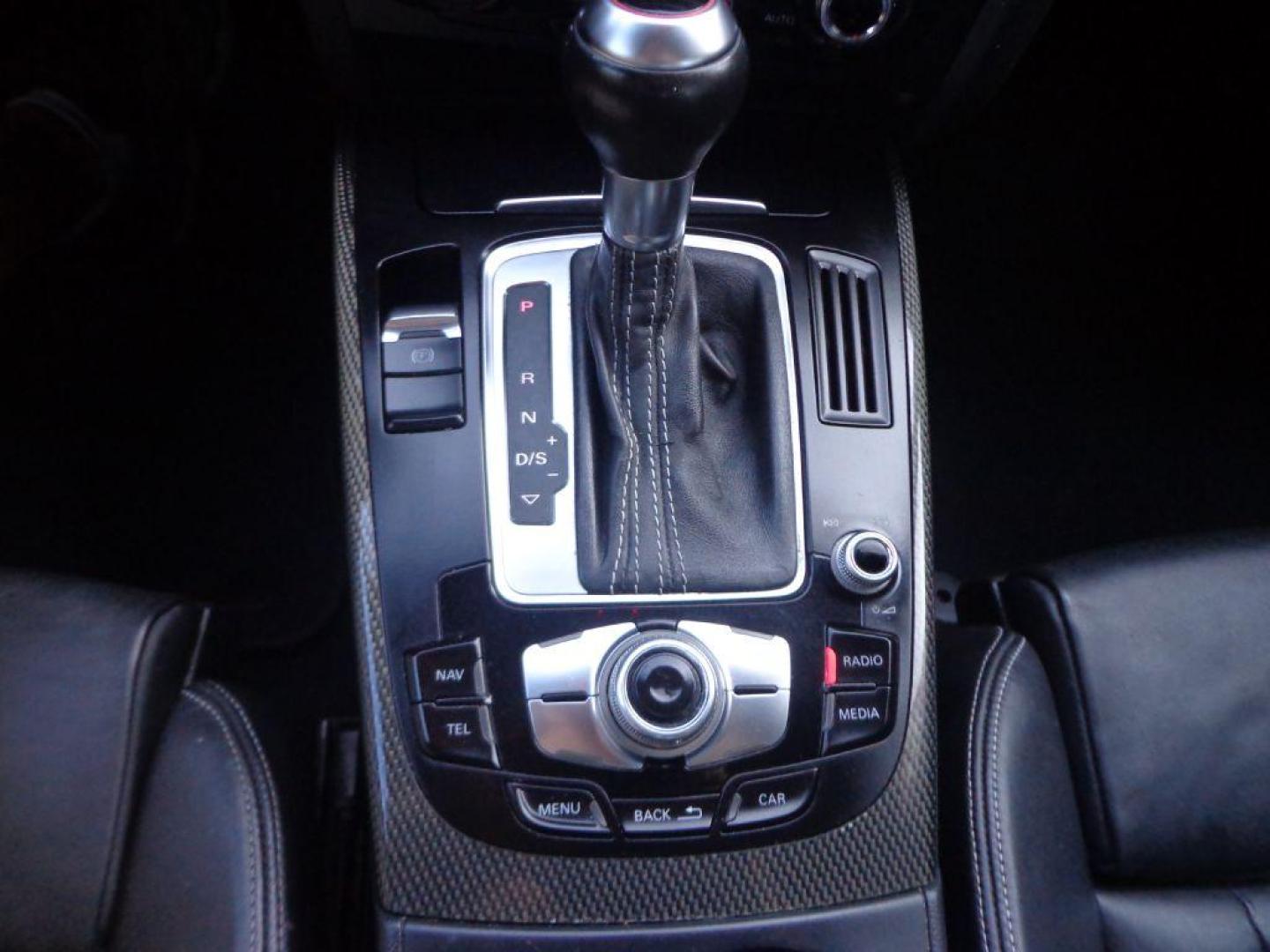 2013 GRAY AUDI S4 PREMIUM PLUS (WAUBGAFL7DA) with an 3.0L engine, Automatic transmission, located at 6610 L St., Omaha, NE, 68117, (402) 731-7800, 41.212872, -96.014702 - THIS VEHICLE HAS A CLEAN TITLE WITH A FREE CARFAX PROVIDED! SHARP S4 WITH LOWER MILEAGE AND NEWER TIRES! *****We have found that most customers do the majority of their shopping online before visiting a dealership. For this reason we feel it necessary to have a competitive price on our used ve - Photo#17