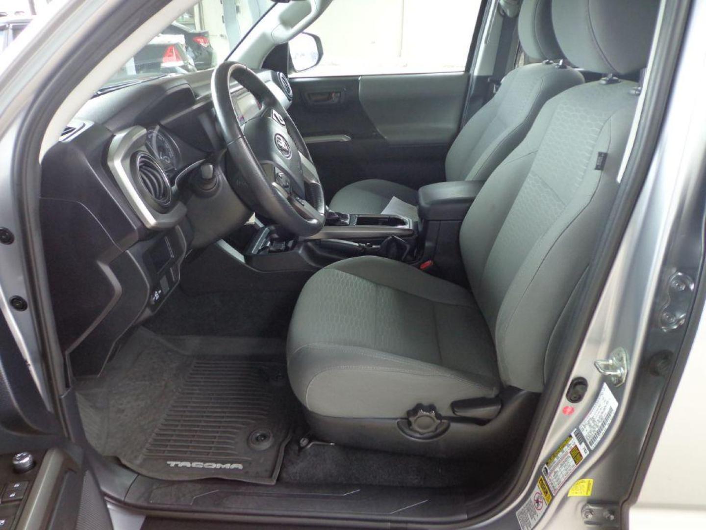 2017 SILVER TOYOTA TACOMA DOUBLE CAB (3TMCZ5ANXHM) with an 3.5L engine, Automatic transmission, located at 6610 L St., Omaha, NE, 68117, (402) 731-7800, 41.212872, -96.014702 - THIS VEHICLE HAS A CLEAN TITLE WITH A FREE CARFAX PROVIDED! 2-OWNER, CLEAN CARFAX, LOW MILEAGE, SOUTHERN TRUCK! *****We have found that most customers do the majority of their shopping online before visiting a dealership. For this reason we feel it necessary to have a competitive price on our us - Photo#12