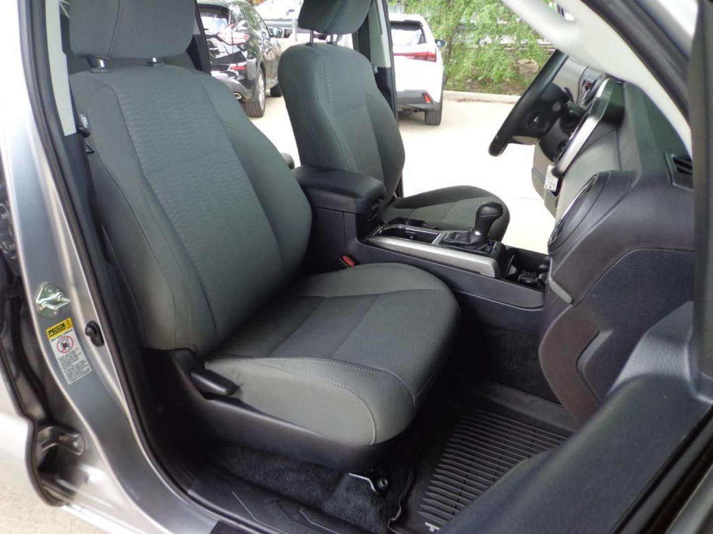 2017 SILVER TOYOTA TACOMA DOUBLE CAB (3TMCZ5ANXHM) with an 3.5L engine, Automatic transmission, located at 6610 L St., Omaha, NE, 68117, (402) 731-7800, 41.212872, -96.014702 - THIS VEHICLE HAS A CLEAN TITLE WITH A FREE CARFAX PROVIDED! 2-OWNER, CLEAN CARFAX, LOW MILEAGE, SOUTHERN TRUCK! *****We have found that most customers do the majority of their shopping online before visiting a dealership. For this reason we feel it necessary to have a competitive price on our us - Photo#16