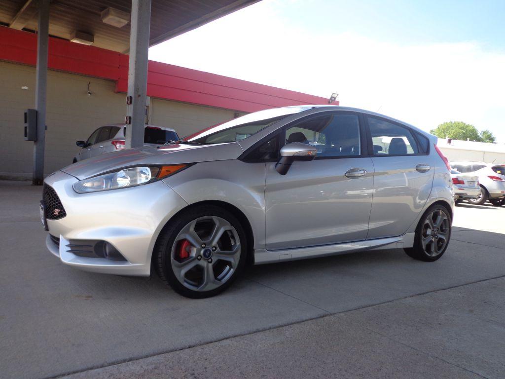 photo of 2015 FORD FIESTA ST