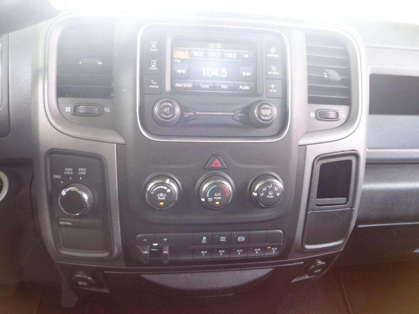 2018 SILVER RAM 2500 TRADESMAN (3C6UR5CL4JG) with an 6.7L engine, Automatic transmission, located at 6610 L St., Omaha, NE, 68117, (402) 731-7800, 41.212872, -96.014702 - THIS VEHICLE HAS A CLEAN TITLE WITH A FREE CARFAX PROVIDED! SHARP 1-OWNER, CLEAN CARFAX, LOW MILEAGE, RUST-FREE READY TO GO! *****We have found that most customers do the majority of their shopping online before visiting a dealership. For this reason we feel it necessary to have a competitive - Photo#19