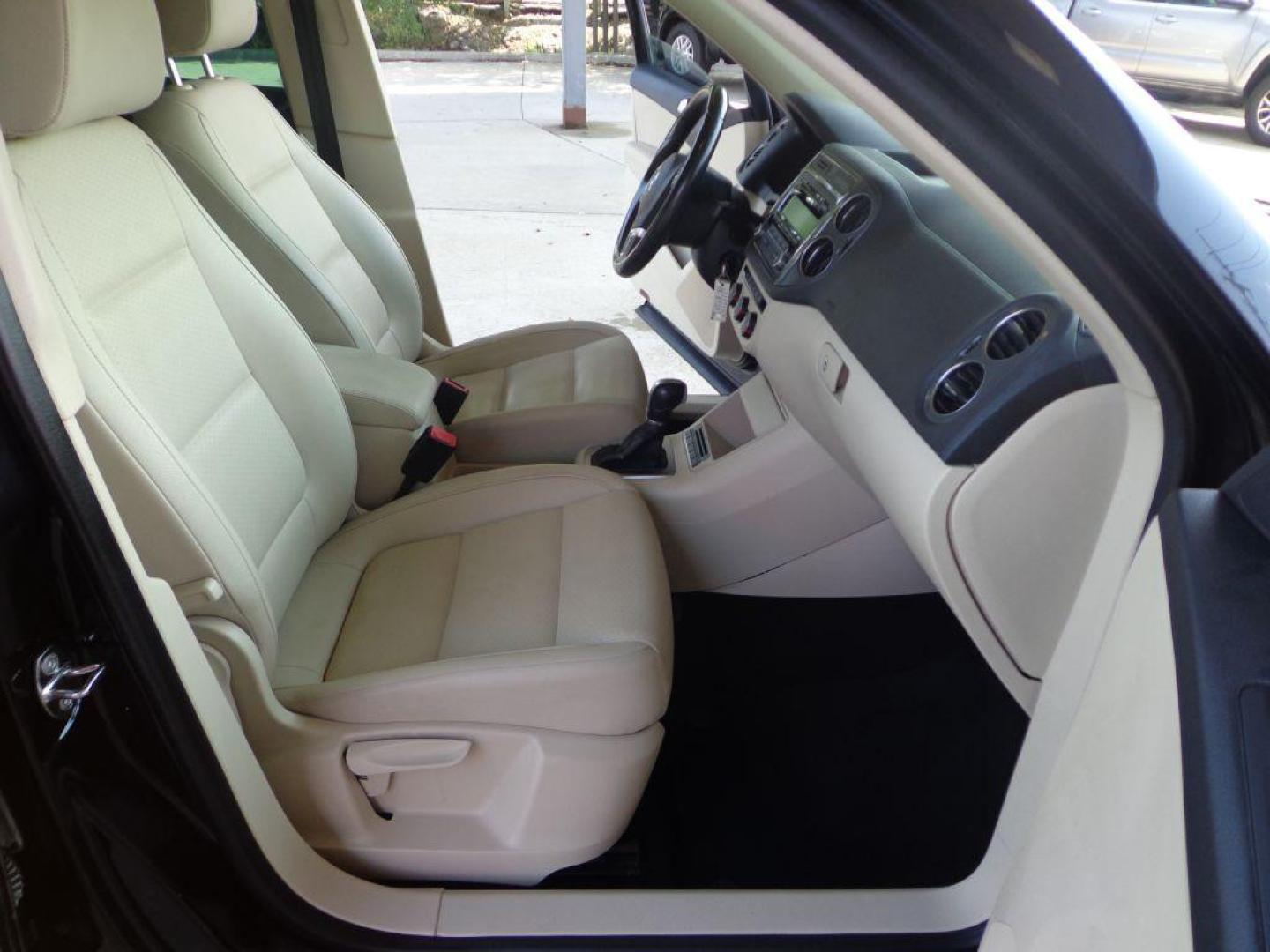2014 BLACK VOLKSWAGEN TIGUAN S (WVGAV3AX0EW) with an 2.0L engine, Automatic transmission, located at 6610 L St., Omaha, NE, 68117, (402) 731-7800, 41.212872, -96.014702 - SHARP 2-OWNER, CLEAN CARFAX, HEATED LEATHER AND NEWER TIRES! *****We have found that most customers do the majority of their shopping online before visiting a dealership. For this reason we feel it necessary to have a competitive price on our used vehicles right up front. We spend time research - Photo#15