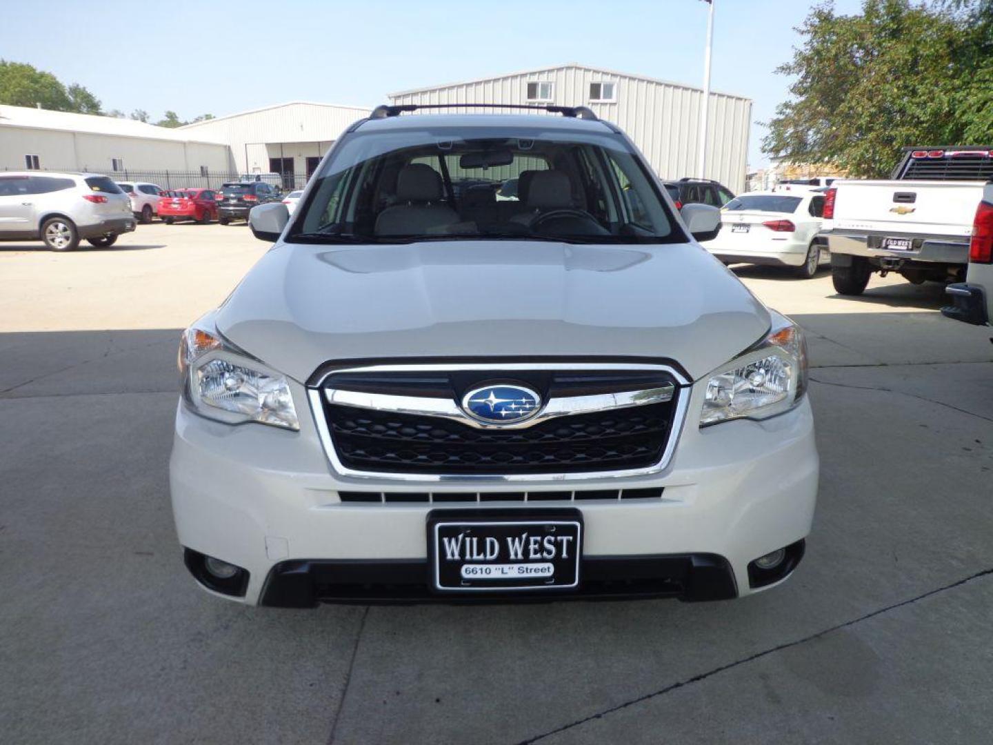 2016 WHITE SUBARU FORESTER 2.5I TOURING (JF2SJAXCXGH) with an 2.5L engine, Continuously Variable transmission, located at 6610 L St., Omaha, NE, 68117, (402) 731-7800, 41.212872, -96.014702 - Photo#1