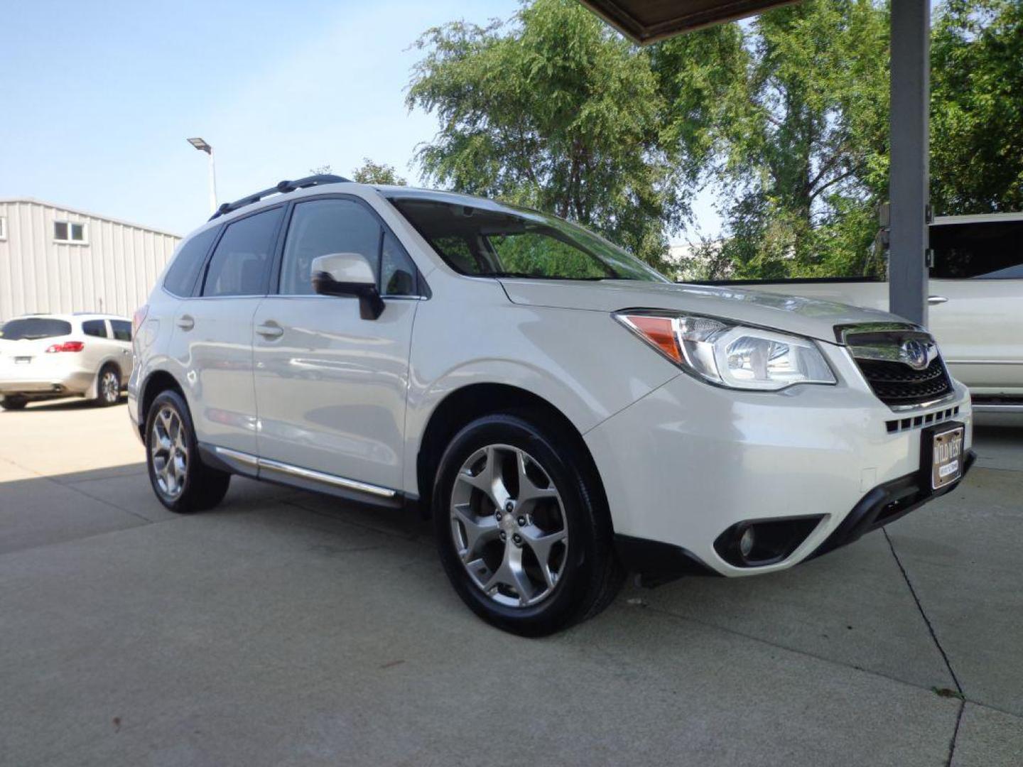 2016 WHITE SUBARU FORESTER 2.5I TOURING (JF2SJAXCXGH) with an 2.5L engine, Continuously Variable transmission, located at 6610 L St., Omaha, NE, 68117, (402) 731-7800, 41.212872, -96.014702 - Photo#2