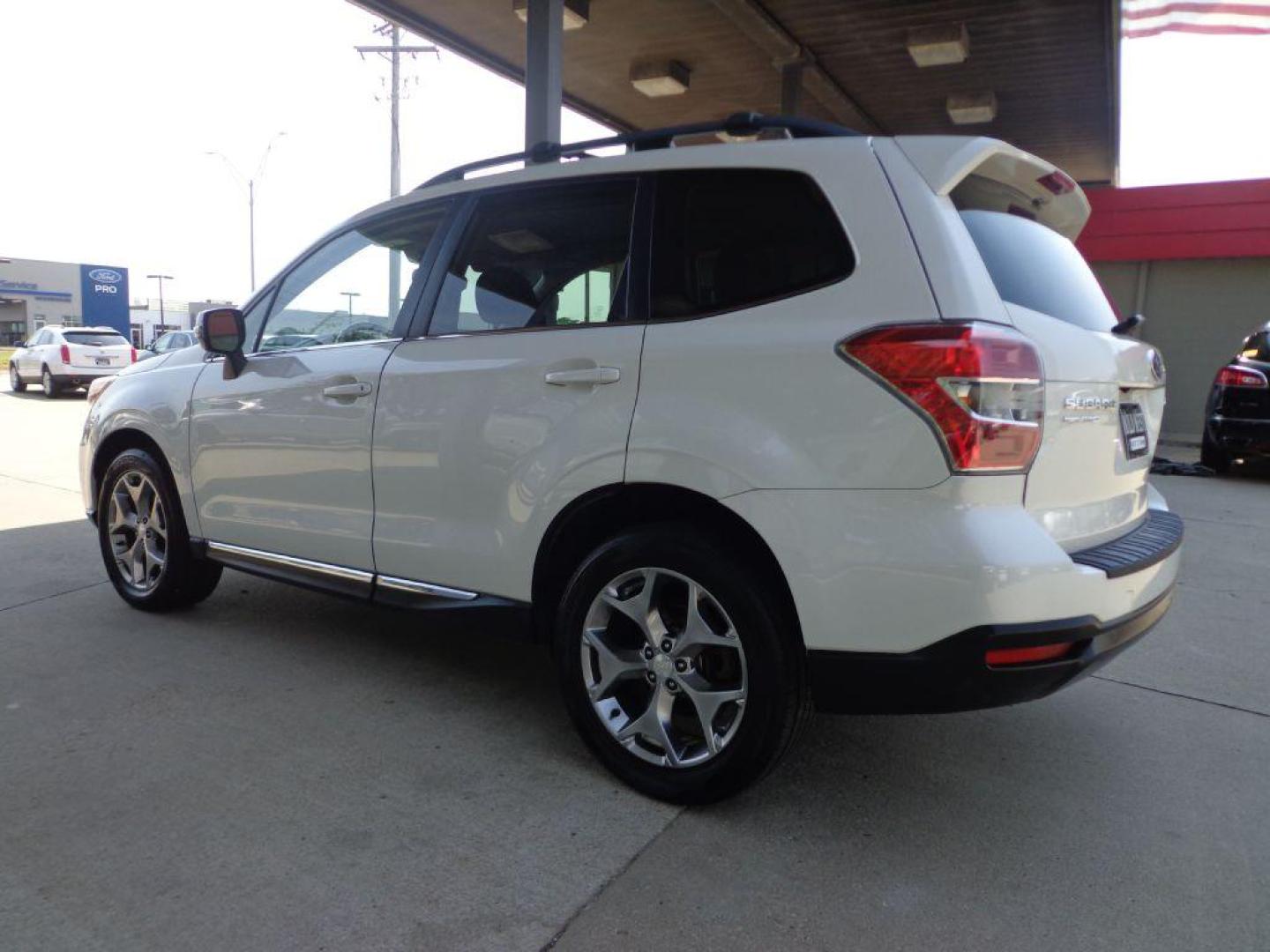2016 WHITE SUBARU FORESTER 2.5I TOURING (JF2SJAXCXGH) with an 2.5L engine, Continuously Variable transmission, located at 6610 L St., Omaha, NE, 68117, (402) 731-7800, 41.212872, -96.014702 - Photo#5