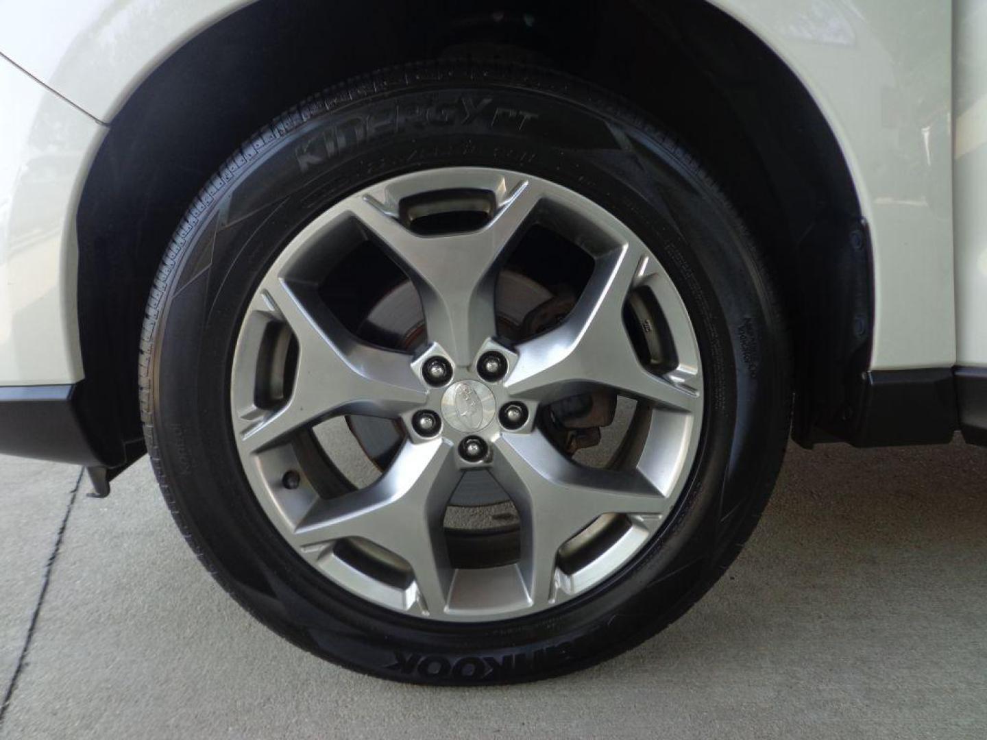 2016 WHITE SUBARU FORESTER 2.5I TOURING (JF2SJAXCXGH) with an 2.5L engine, Continuously Variable transmission, located at 6610 L St., Omaha, NE, 68117, (402) 731-7800, 41.212872, -96.014702 - Photo#7