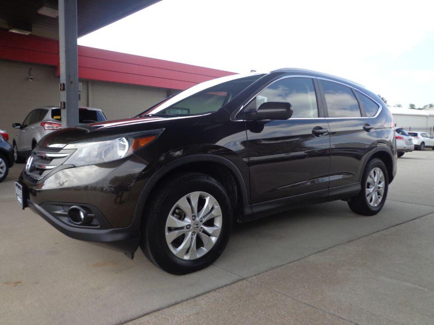 2013 BLACK HONDA CR-V EXL (5J6RM4H74DL) with an 2.4L engine, Automatic transmission, located at 6610 L St., Omaha, NE, 68117, (402) 731-7800, 41.212872, -96.014702 - THIS VEHICLE HAS A CLEAN TITLE WITH A FREE CARFAX PROVIDED! 2-OWNER, CLEAN CARFRAX, LOW MILEAGE WITH NEWER TIRES! *****We have found that most customers do the majority of their shopping online before visiting a dealership. For this reason we feel it necessary to have a competitive price on ou - Photo#0