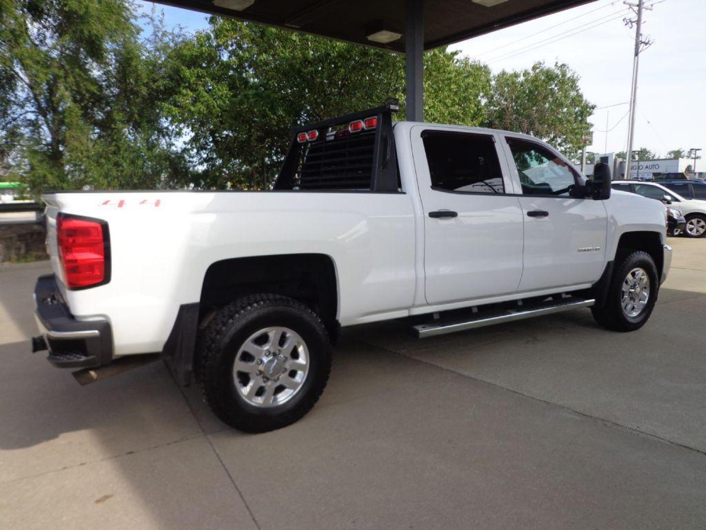 2015 WHITE CHEVROLET SILVERADO 2500 HEAVY DUTY LT (1GC1KVEGXFF) with an 6.0L engine, Automatic transmission, located at 6610 L St., Omaha, NE, 68117, (402) 731-7800, 41.212872, -96.014702 - THIS VEHICLE HAS A CLEAN TITLE WITH A FREE CARFAX PROVIDED! 1-OWNER, CLEAN CARFAX, LOW MILEAGE WITH NEW TIRES! *****We have found that most customers do the majority of their shopping online before visiting a dealership. For this reason we feel it necessary to have a competitive price on our use - Photo#3