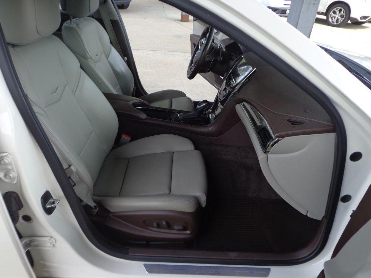 2013 WHITE CADILLAC ATS PREMIUM (1G6AL5S32D0) with an 3.6L engine, Automatic transmission, located at 6610 L St., Omaha, NE, 68117, (402) 731-7800, 41.212872, -96.014702 - THIS VEHICLE HAS A CLEAN TITLE WITH A FREE CARFAX PROVIDED! SHARP PREMIUM MODEL WITH A CLEAN CARFAX, LOW MILEAGE, NAV, SUNROOF, NEWER TIRES AND MUCH MORE! *****We have found that most customers do the majority of their shopping online before visiting a dealership. For this reason we feel it ne - Photo#10