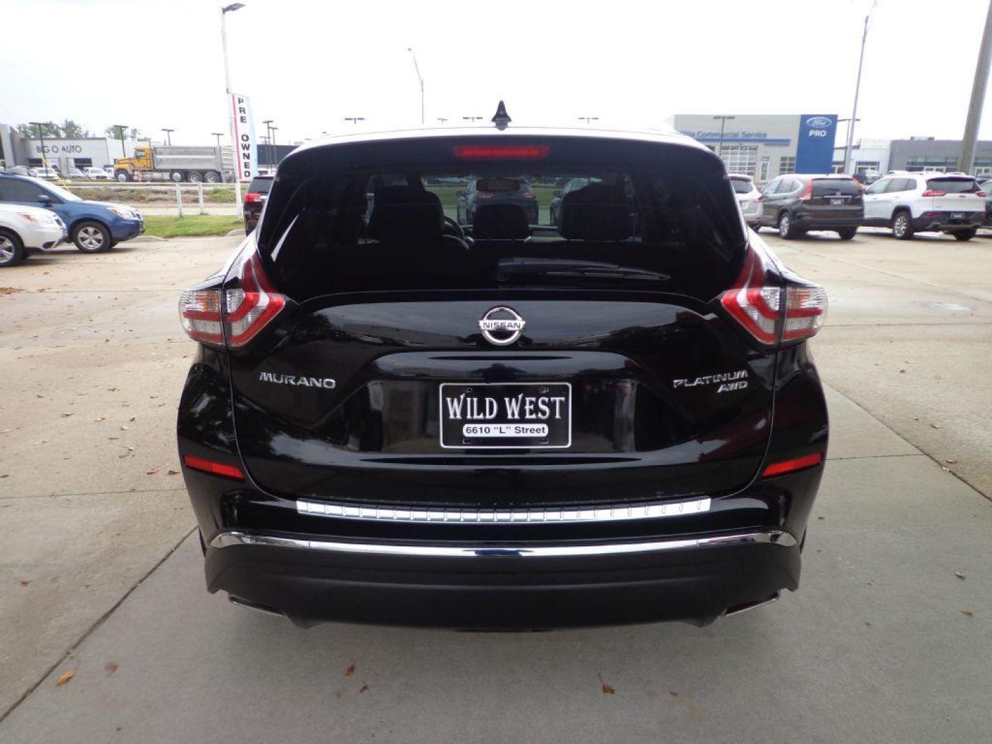 2017 BLACK NISSAN MURANO SL (5N1AZ2MH5HN) with an 3.5L engine, Continuously Variable transmission, located at 6610 L St., Omaha, NE, 68117, (402) 731-7800, 41.212872, -96.014702 - Photo#4